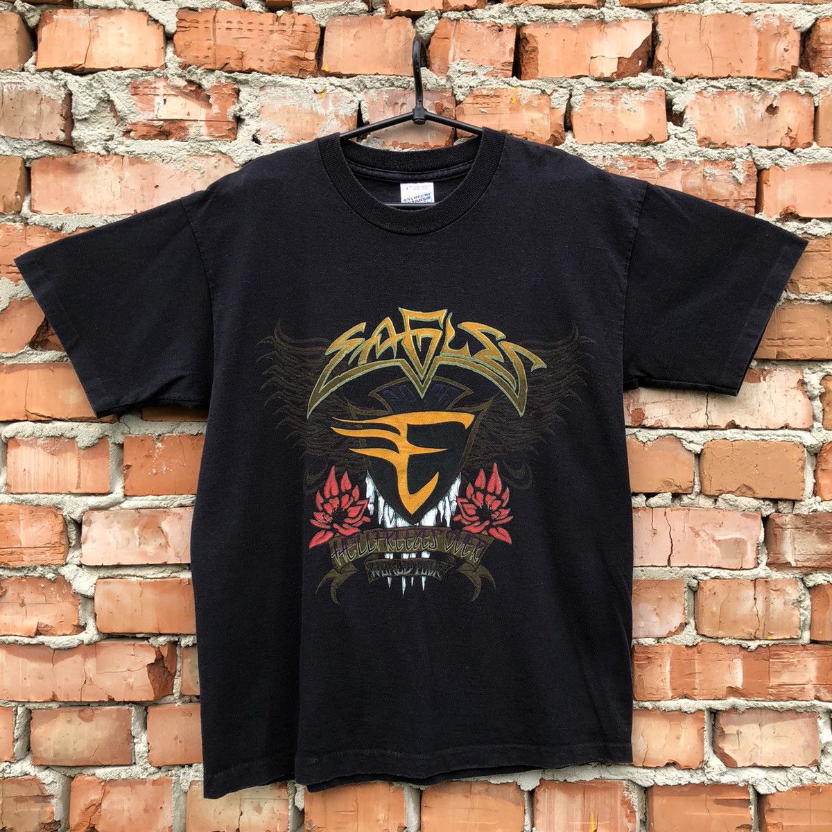 Band Tees Vintage Hell Freezes Over World Tour 96 t-shirt Size US L / EU 52-54 / 3 - 1 Thumbnail