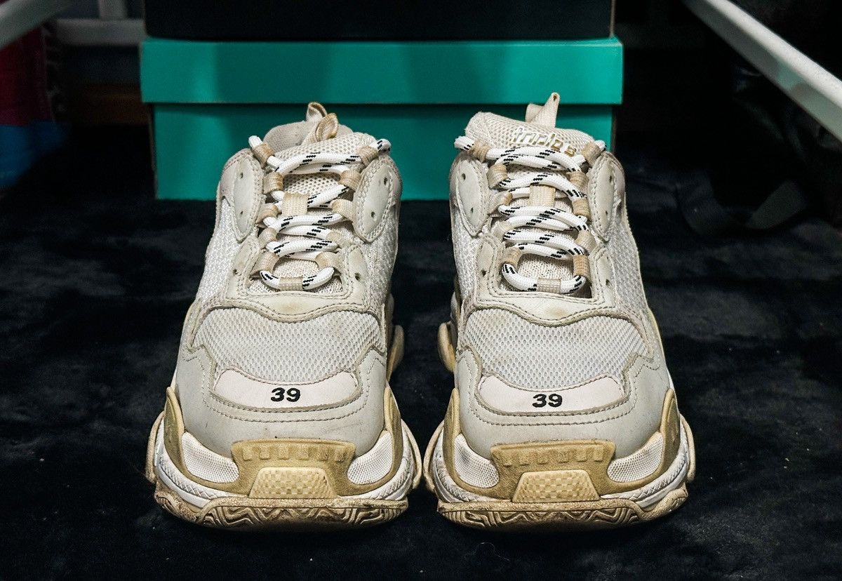 Balenciaga Balenciaga Triple S – Size 39 – heavily used / for restorati Size US 8.5 / IT 38.5 - 3 Thumbnail