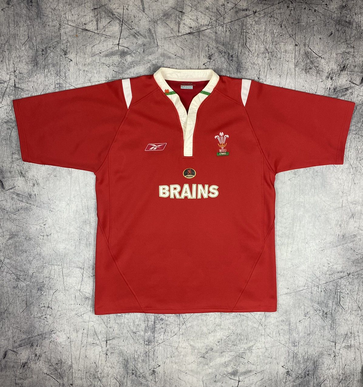Reebok × Vintage Vintage Reebok Wales Brains W.R.U Rugby Jersey Shirt Size US XL / EU 56 / 4 - 2 Thumbnail