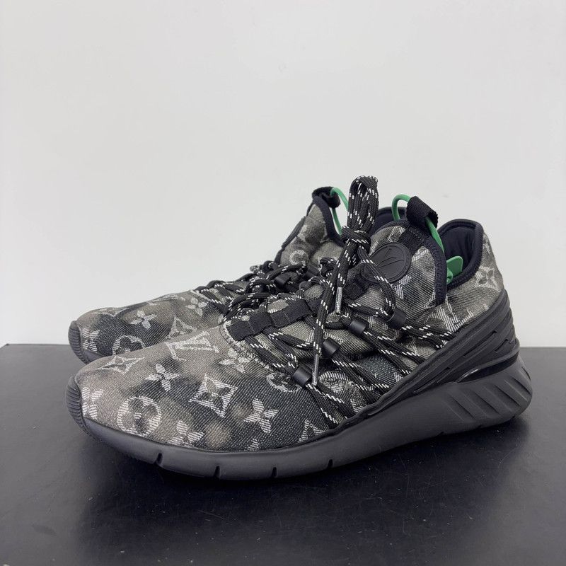 Louis Vuitton Louis Vuitton Fastlane Dye Black Athletic Shoes 0079 Size US 8 / EU 41 - 1 Thumbnail