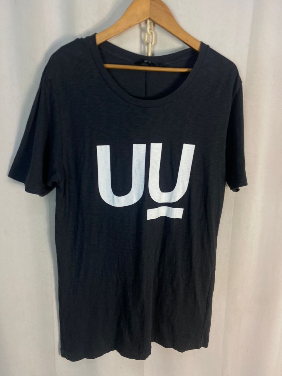 Undercover × Uniqlo Undercover x Uniqlo big logo tshirt Size US M / EU 48-50 / 2 - 2 Thumbnail