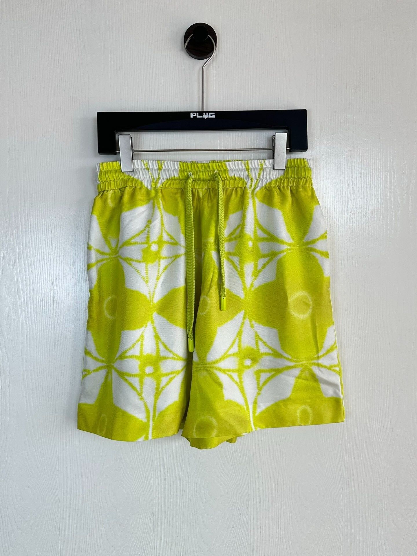 Louis Vuitton Louis Vuitton White Yellow Ink Wash Shorts Size US 28 / EU 44 - 1 Thumbnail