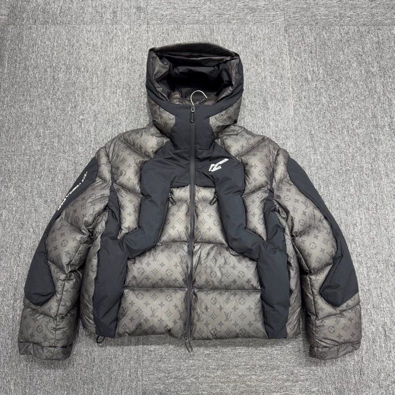 Louis Vuitton Louis Vuitton Heat Sensitive Down Jacket Size US XXL / EU 58 / 5 - 1 Thumbnail