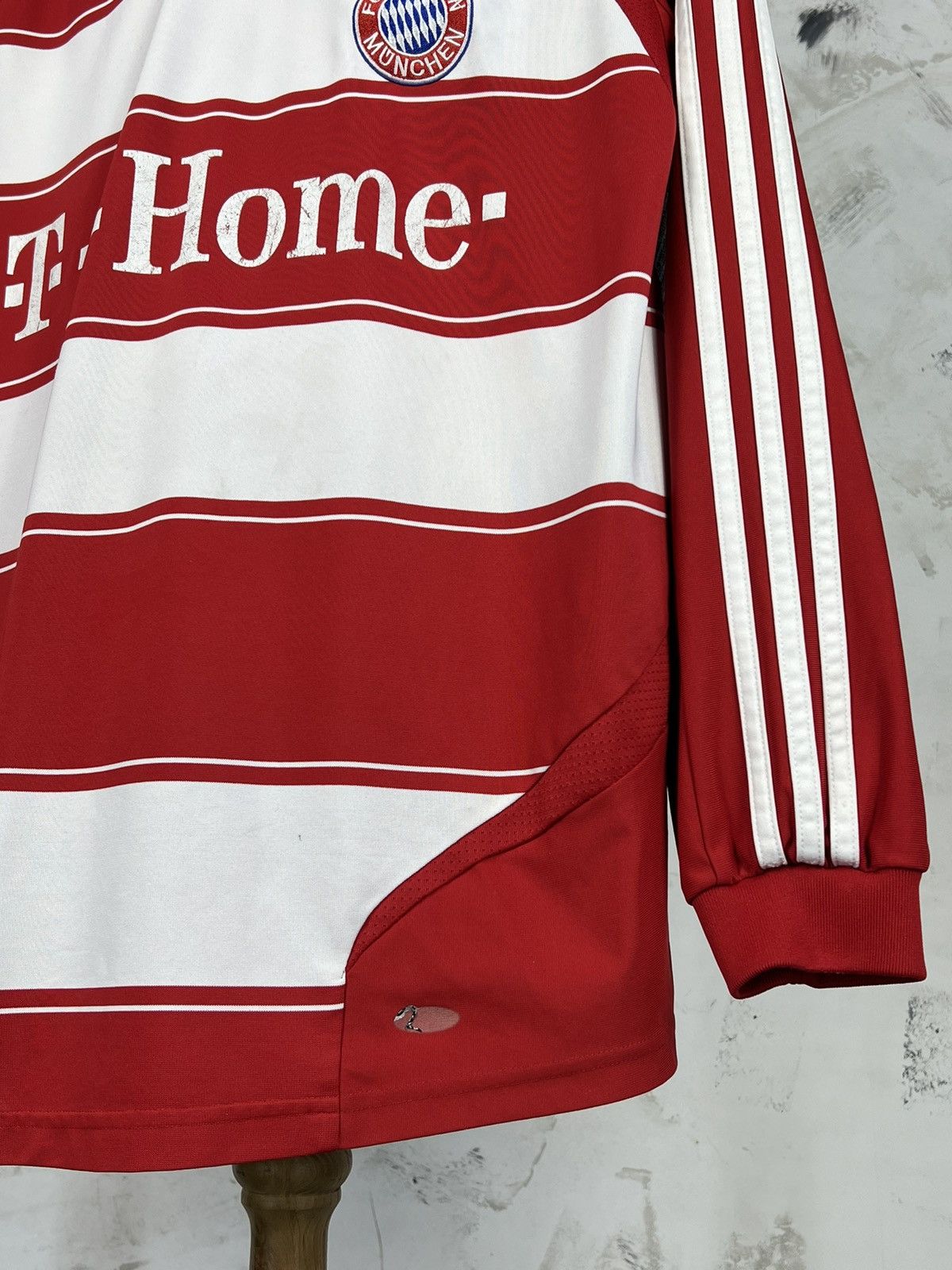 Adidas Adidas Bayern Munich Jersey Long Sleeve Shirt S - M Size US M / EU 48-50 / 2 - 7 Thumbnail