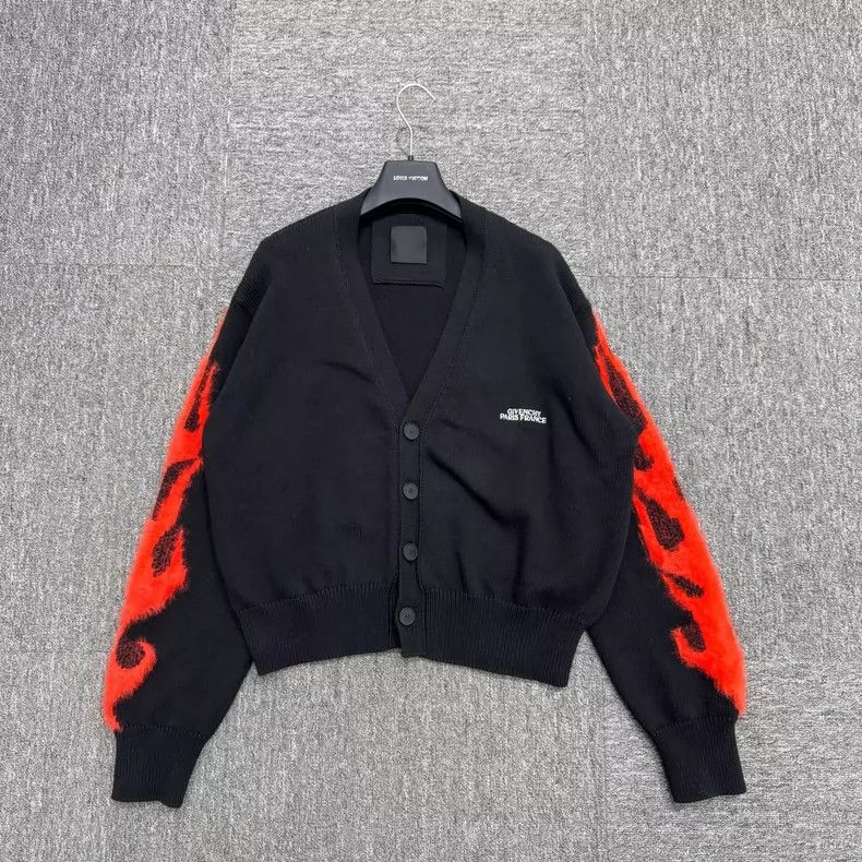Givenchy Givenchy Dragon Year Limited Flame Knit Top Size US S / EU 44-46 / 1 - 1 Thumbnail