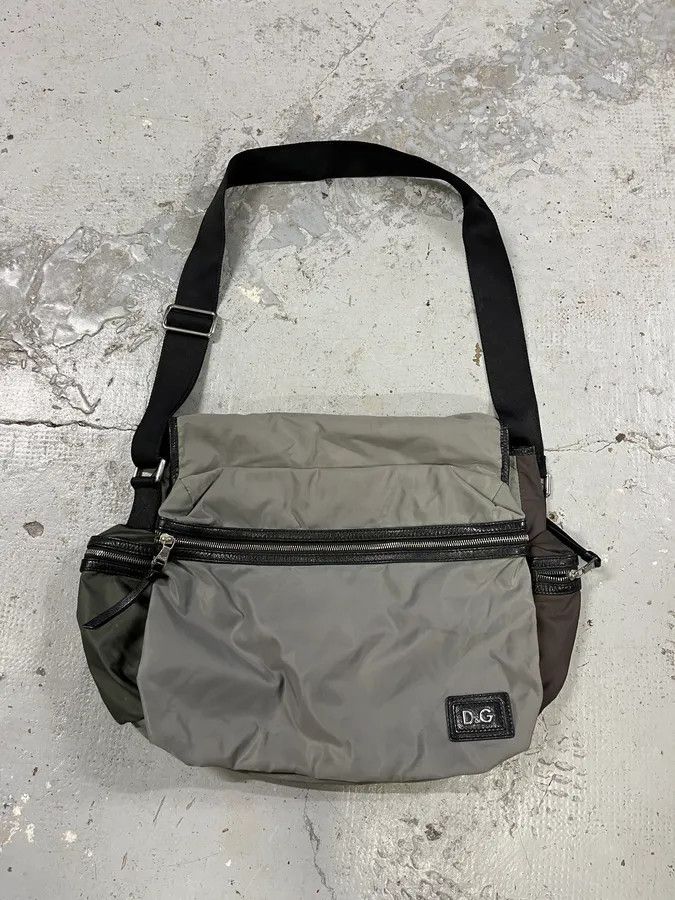 Dolce & Gabbana 2000s Dolce & Gabbana Nylon Shoulder Utility Bag Size ONE SIZE - 1 Thumbnail