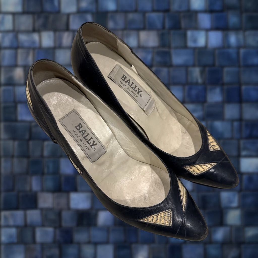 Bally VINTAGE Bally Pumps Heels Womens 6M Black Leather Heel Italy - 90s Stiletto Pump, Pointed Toe, Mid Heel, Pre-owned Good, US 6 Size US 6 / IT 36 - 1 Thumbnail
