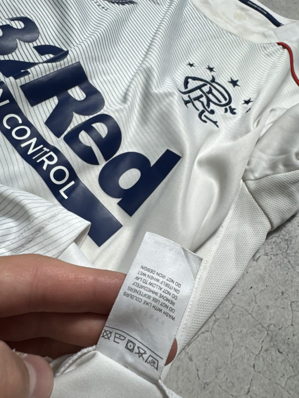 Castore Castore Glasgow Rangers 2020/2021 Soccer Jersey Long Sleeve Size US S / EU 44-46 / 1 - 11 Thumbnail