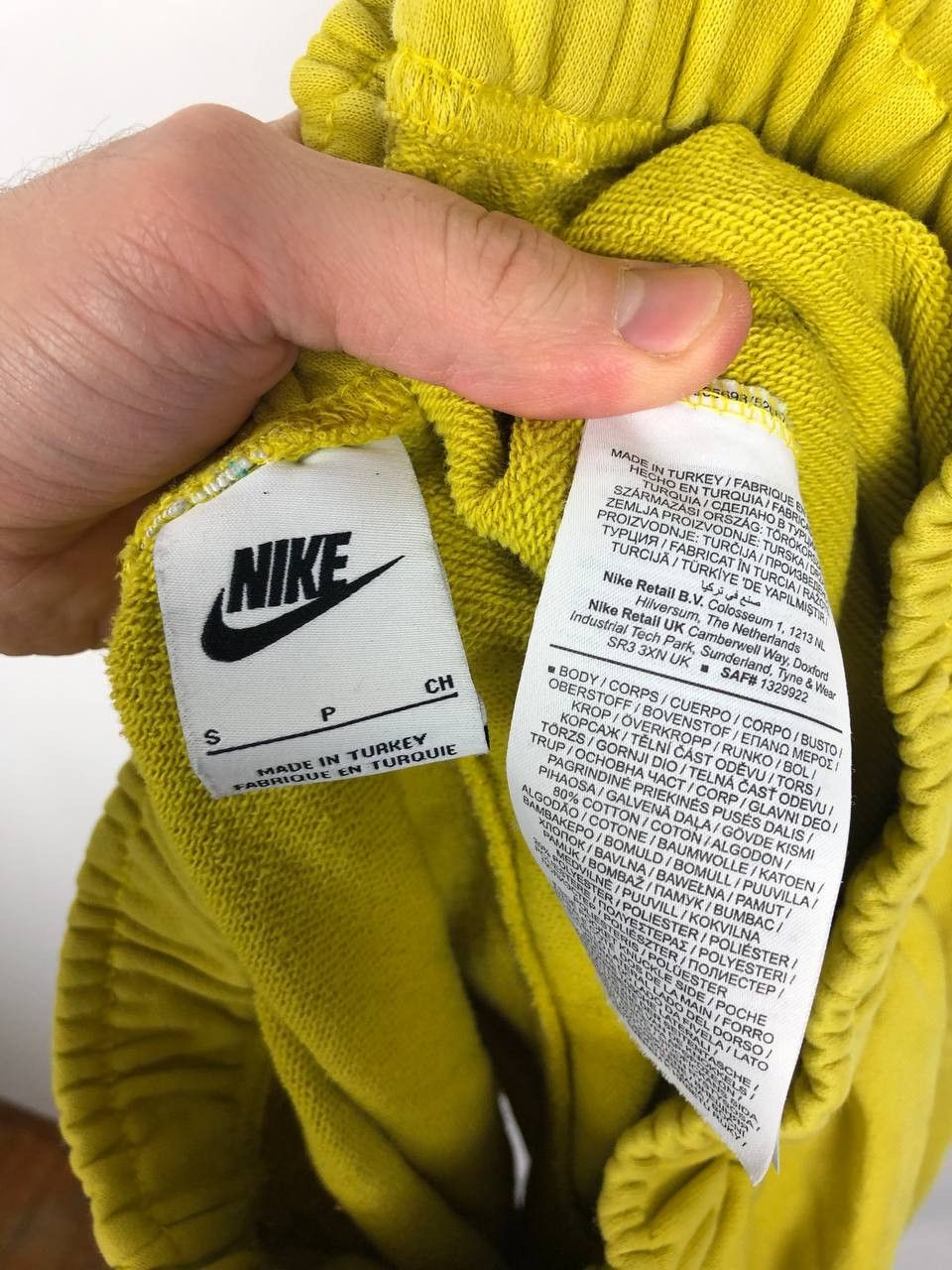 Nike Nike Cargo Multipocket Shorts Drill Yellow size S Size US 30 / EU 46 - 8 Thumbnail