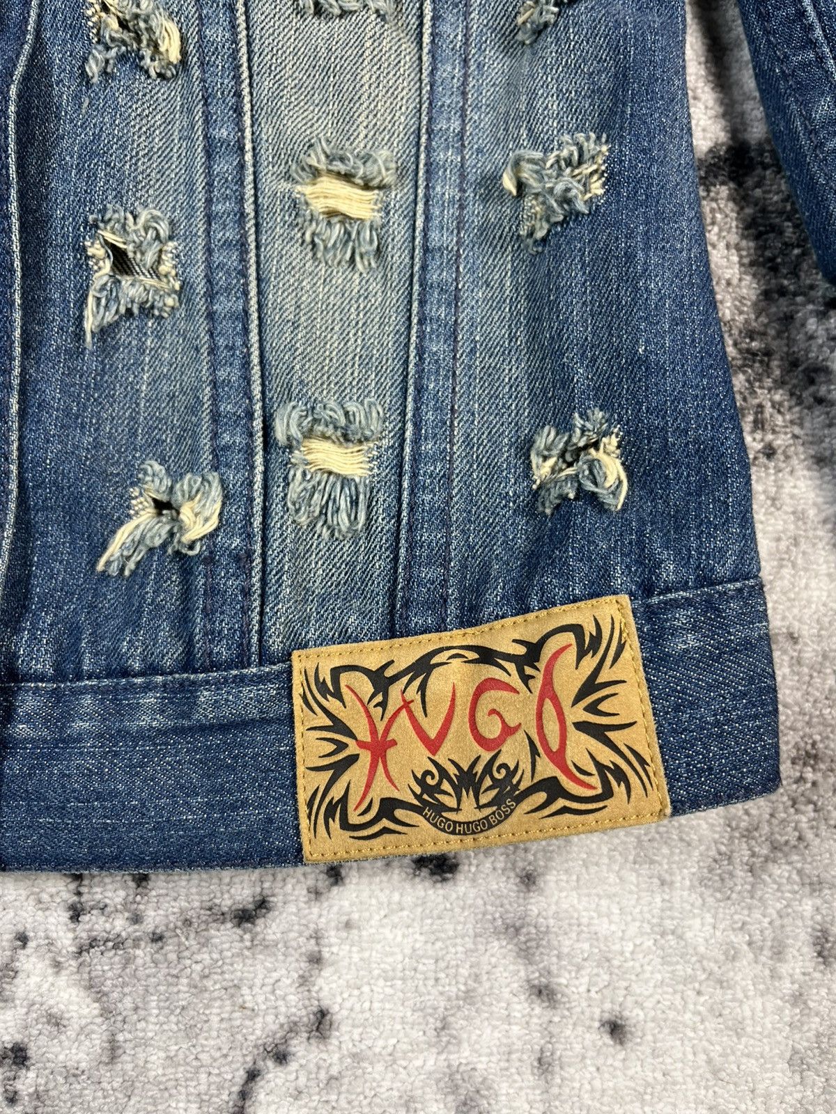 Hugo Boss Hugo Boss Distressed Denim Jacket Women S Blue Size S / US 4 / IT 40 - 4 Thumbnail