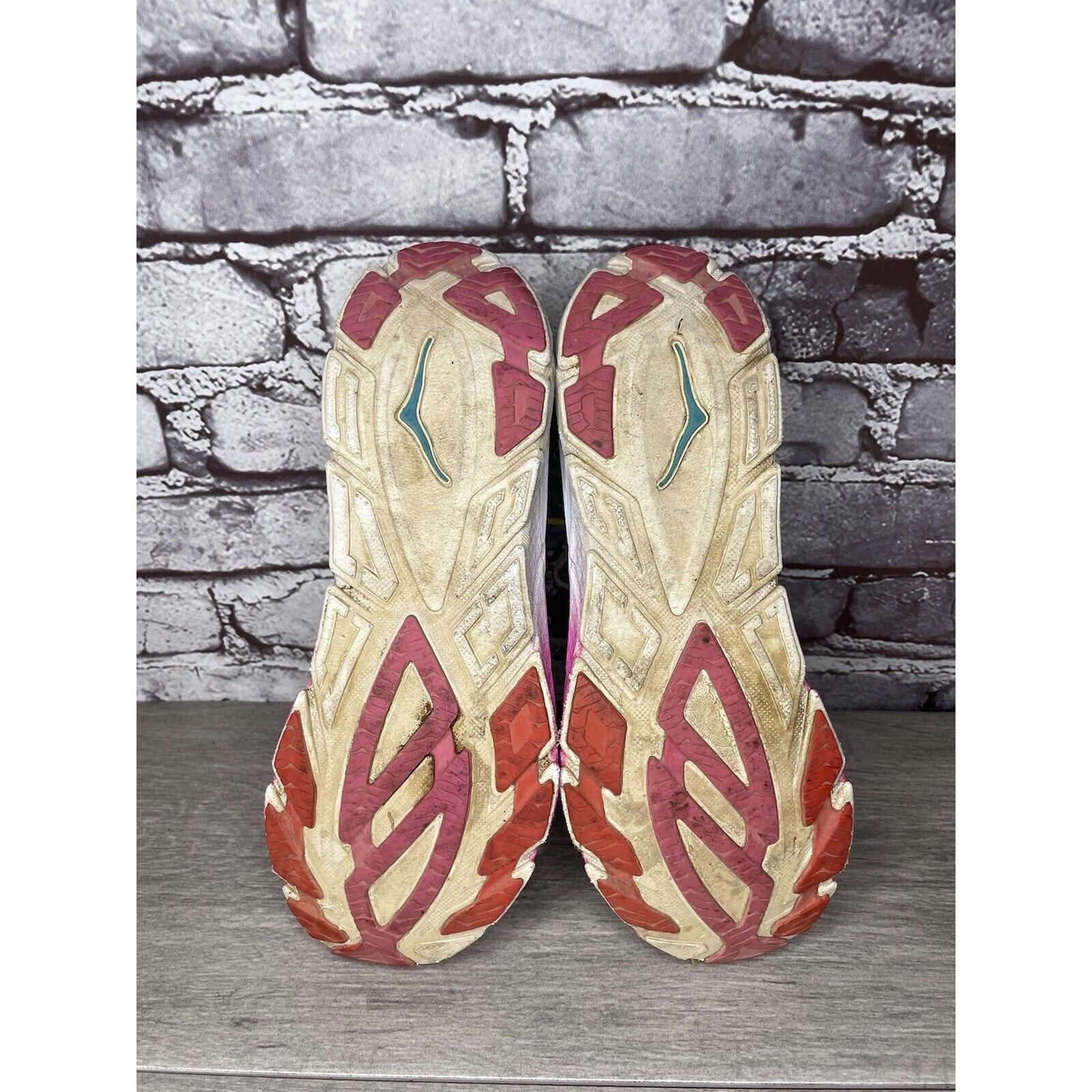 Hoka HOKA ONE TRACER Pink FUSCIA CITRUS Lace Up Sneakers Women 9M Size US 9 / IT 39 - 19 Thumbnail