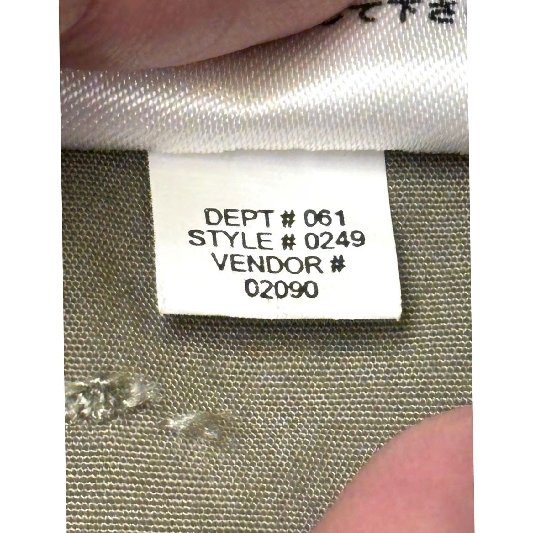 Eddie Bauer VINTAGE Eddie Bauer Vashon Fit Capri Pants Womens 16 W38 L24 Fatigue Green Cotton Navy? Size 38" / US 16 / IT 52 - 7 Thumbnail