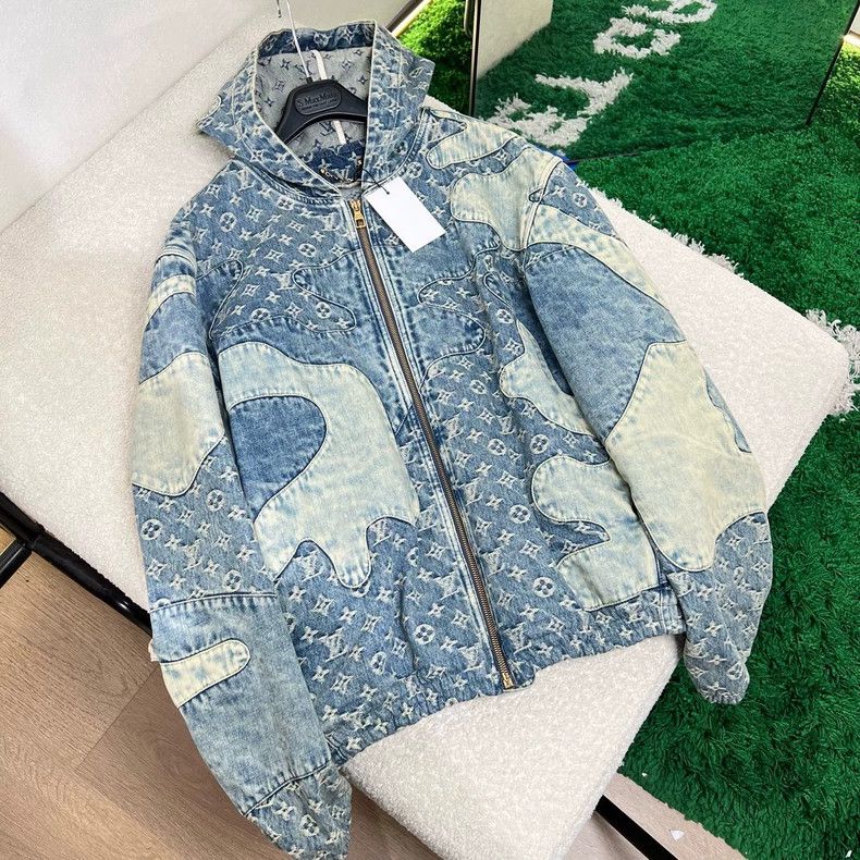 Louis Vuitton Louis Vuitton Second-generation full-print hooded denim jac Size US M / EU 48-50 / 2 - 5 Thumbnail