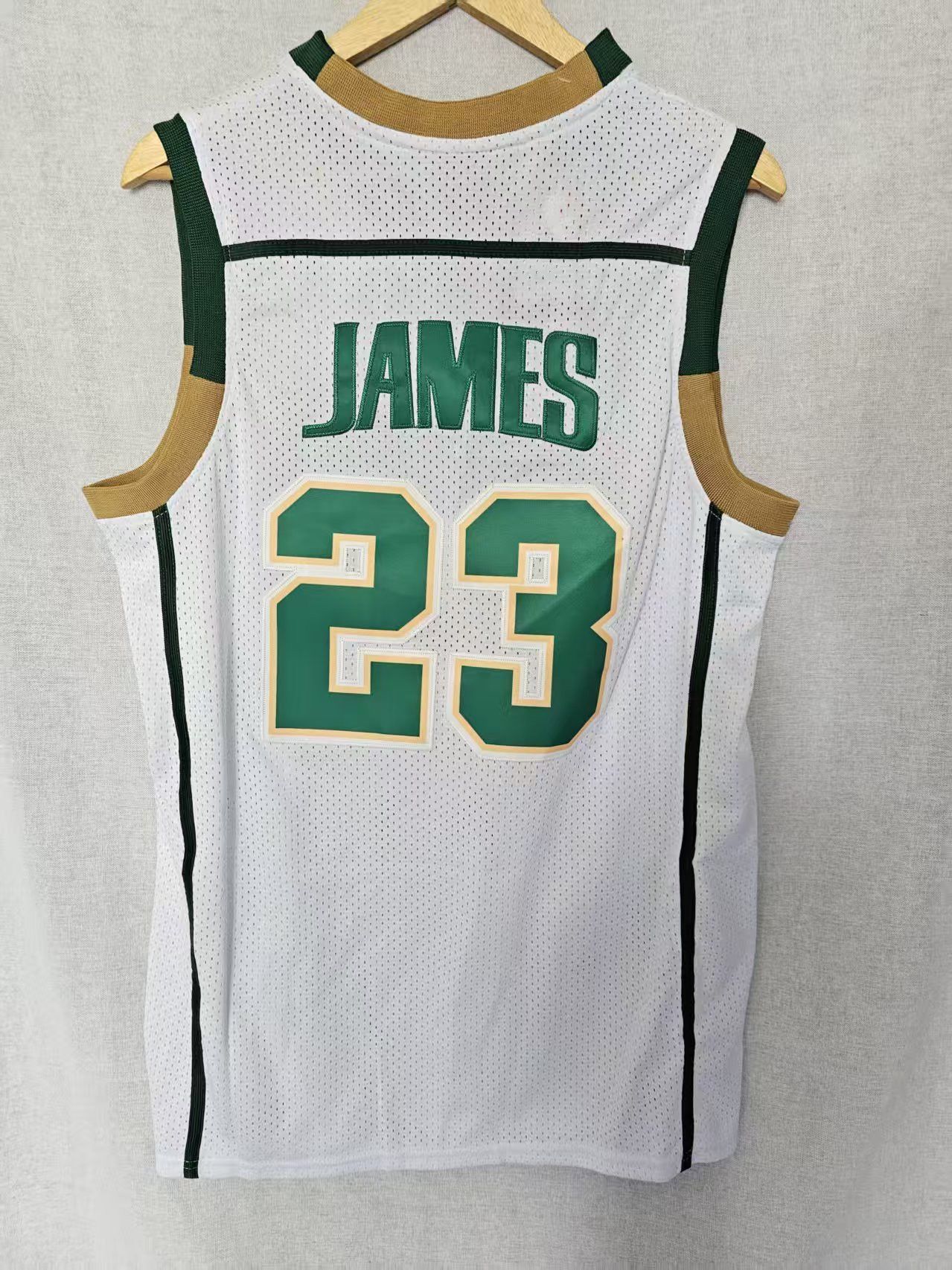 NBA Irish #23 LeBron James Jersey Small White Size US S / EU 44-46 / 1 - 2 Thumbnail