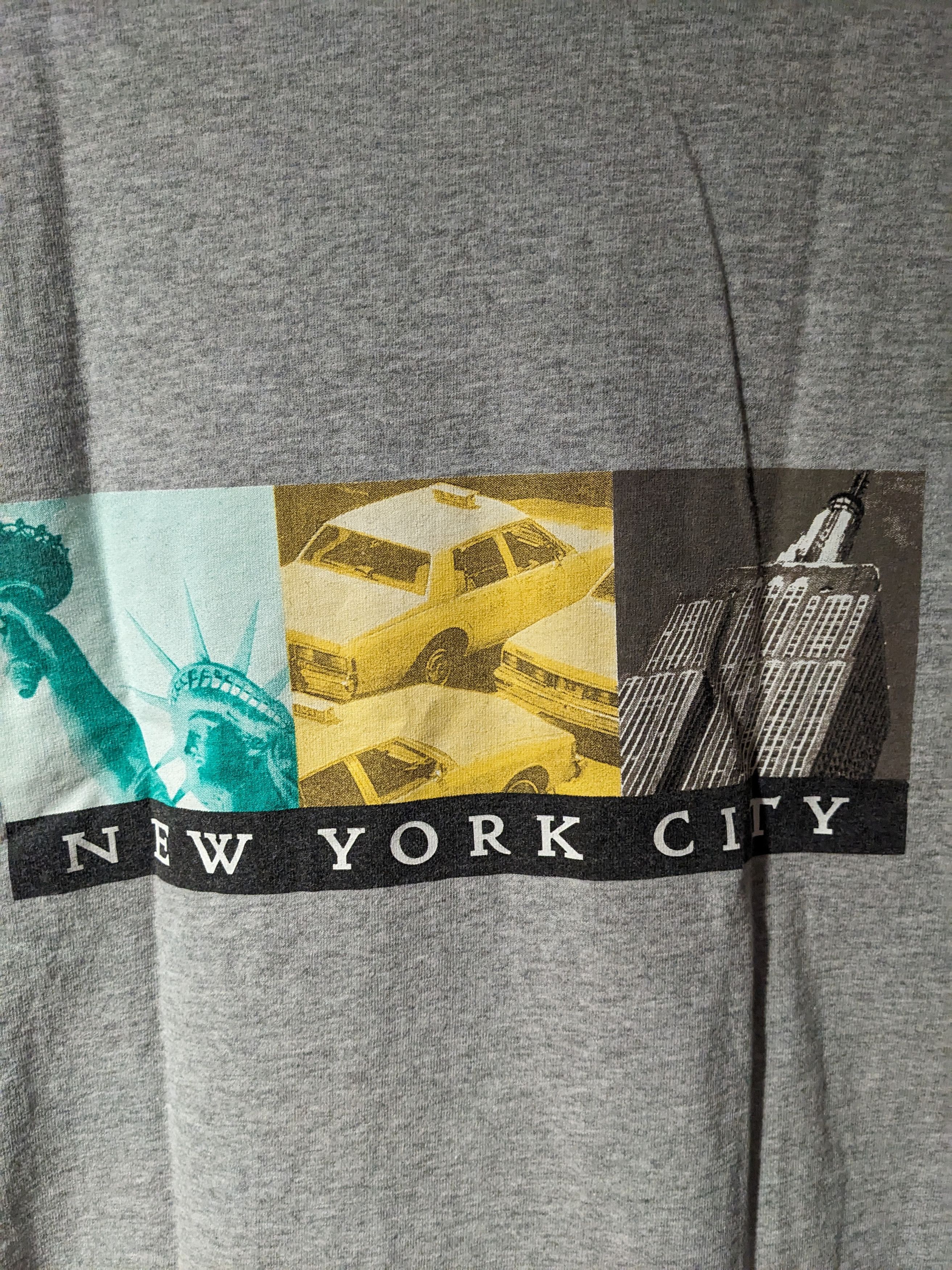 Disney × Vintage Vintage 90s Disney World New York Mickey Mouse Large T-Shirt Size US L / EU 52-54 / 3 - 6 Thumbnail