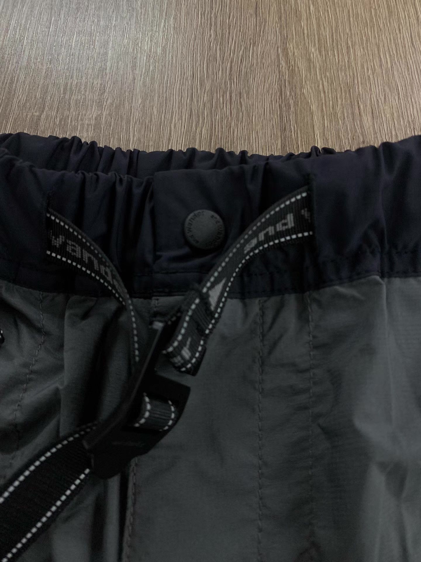 Maison Kitsune MAISON KITSUNÉ × and wander Ｑ22 Size US 34 / EU 50 - 6 Thumbnail