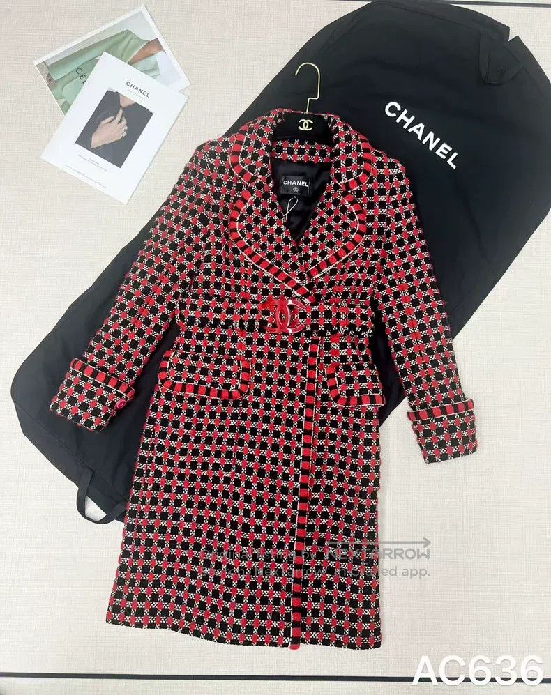 Chanel Chanel Red and black checkered tweed long belted coat Size XS / US 0-2 / IT 36-38 - 1 Thumbnail