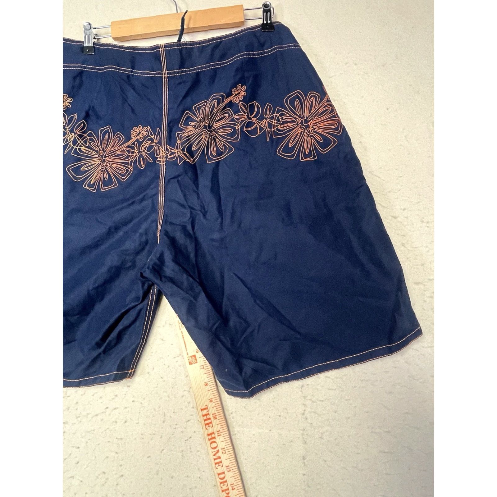Mossimo MOSSIMO BOARD SHORTS MEN'S SIZE 36 HAWAIIAN TROPICAL PATTERN FLORAL MULTICOLOR POLYESTER SWIM TRUNKS WITH DRAWSTRING POCKETS Size US 36 / EU 52 - 5 Thumbnail