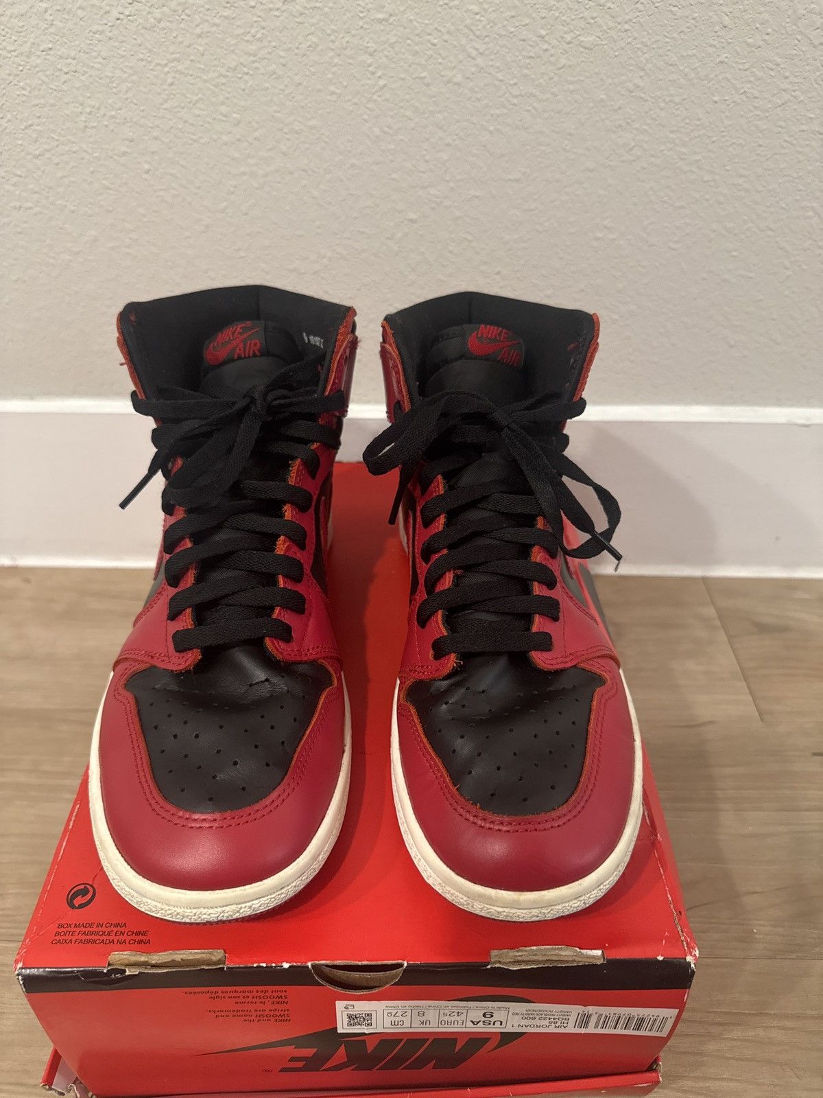 Jordan Brand Air Jordan 1 Retro High ‘85 OG ‘Varsity Red’ Size US 9 / EU 42 - 3 Thumbnail