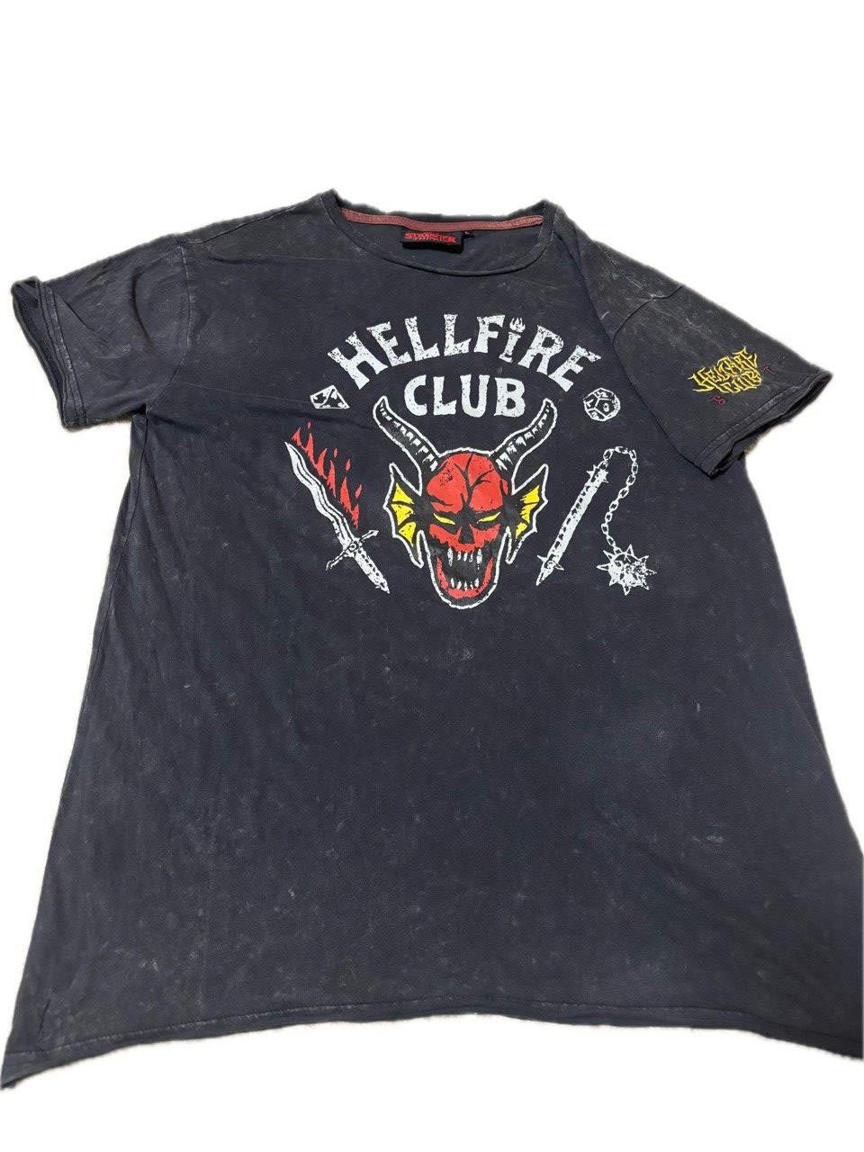 Vintage Stranger Things “Hellfire Club” Tee — Official Netflix / EMP Size US L / EU 52-54 / 3 - 2 Thumbnail