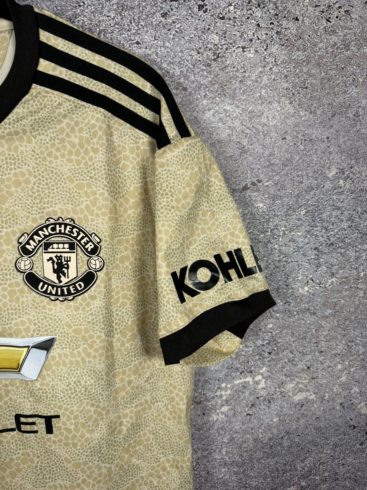 Vintage Vintage Manchester United 2019/20 Away Adidas Jersey Medium Size US M / EU 48-50 / 2 - 7 Thumbnail