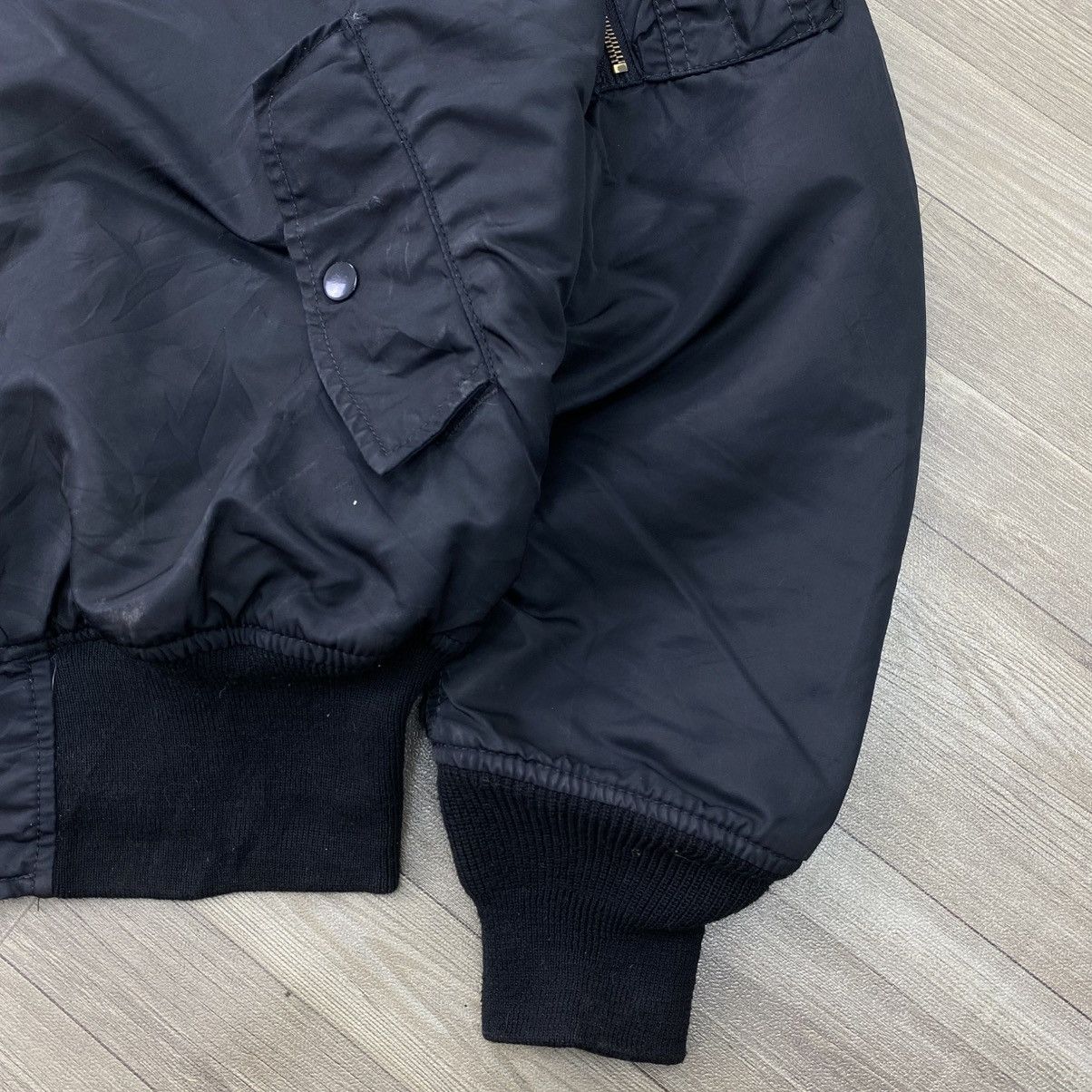 Alpha Industries Vintage Alpha Industries MA-1 Black Military Bomber Jacket Size US M / EU 48-50 / 2 - 6 Thumbnail