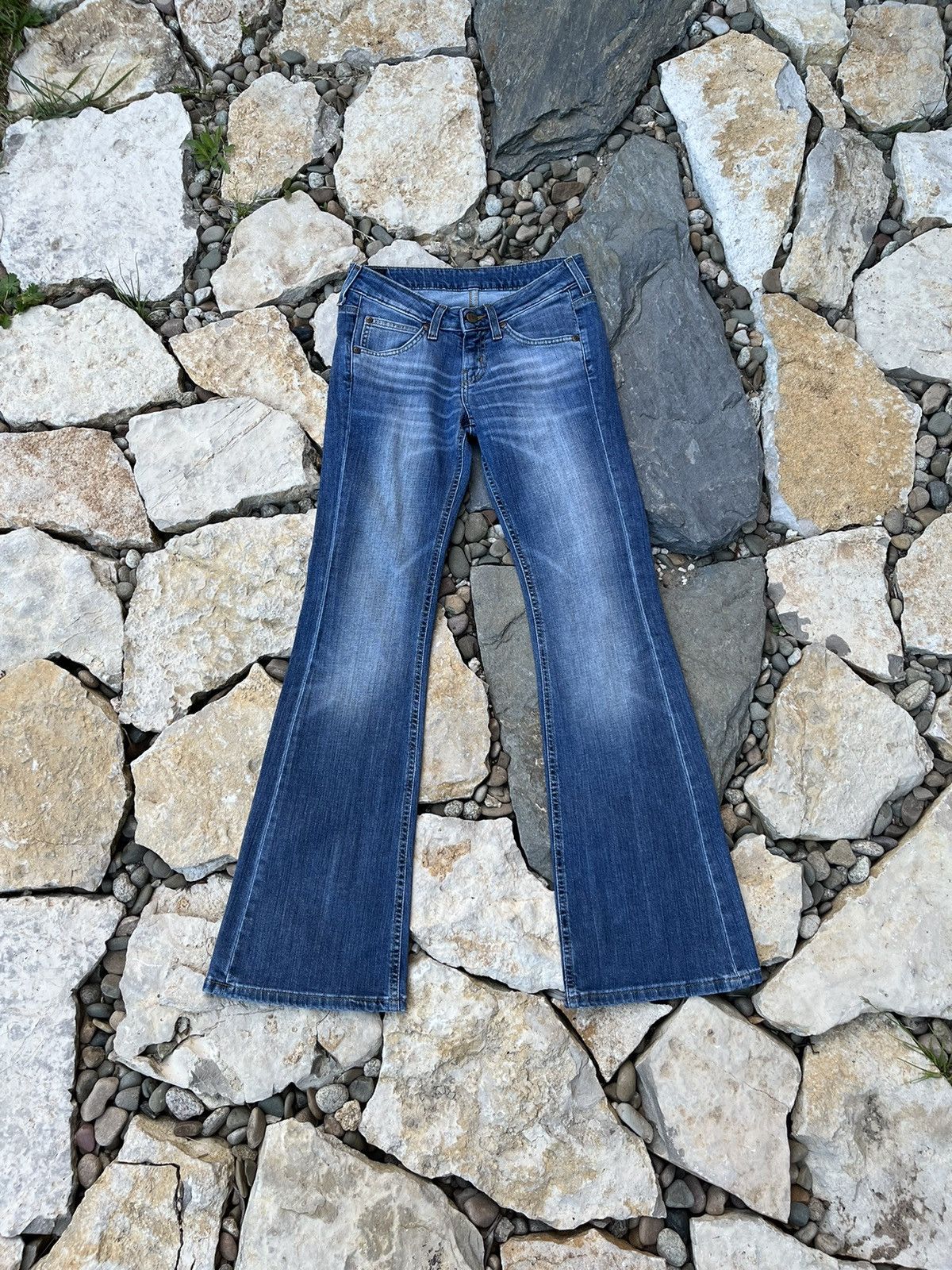 Lee × Vintage Vintage Lee Gale y2k flared distressed jeans