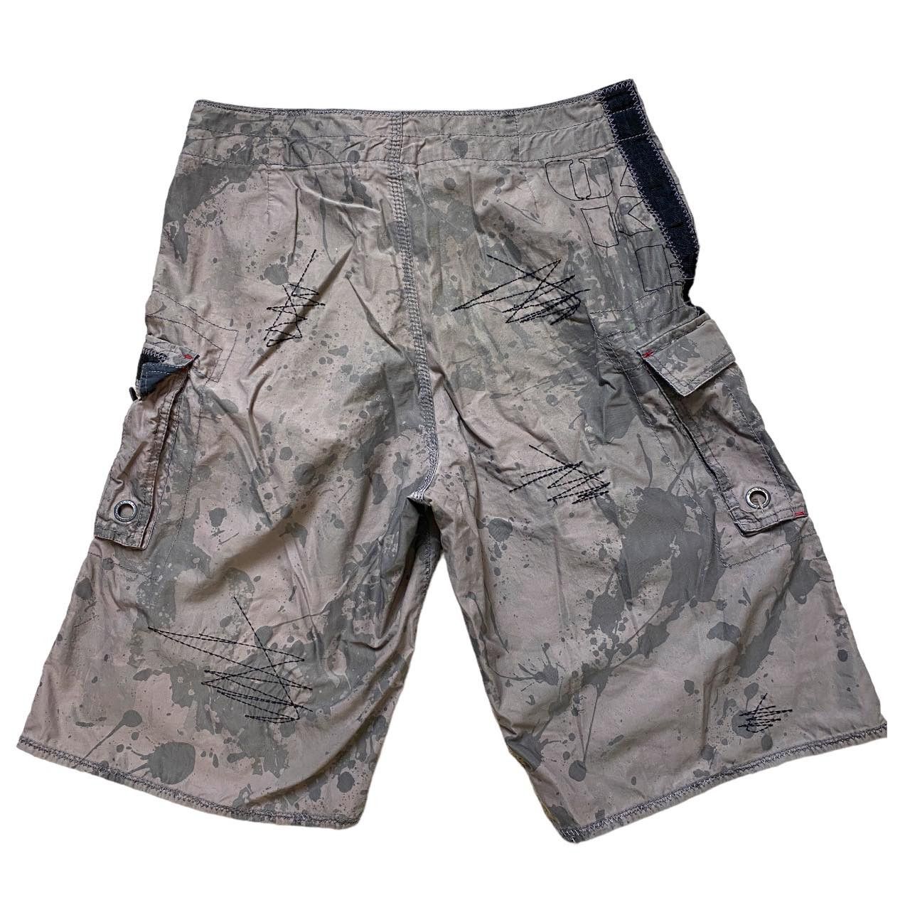 Oakley × Vintage Oakley y2k 2000s Gray Camo Drawstring Shorts Size US 33 - 2 Thumbnail