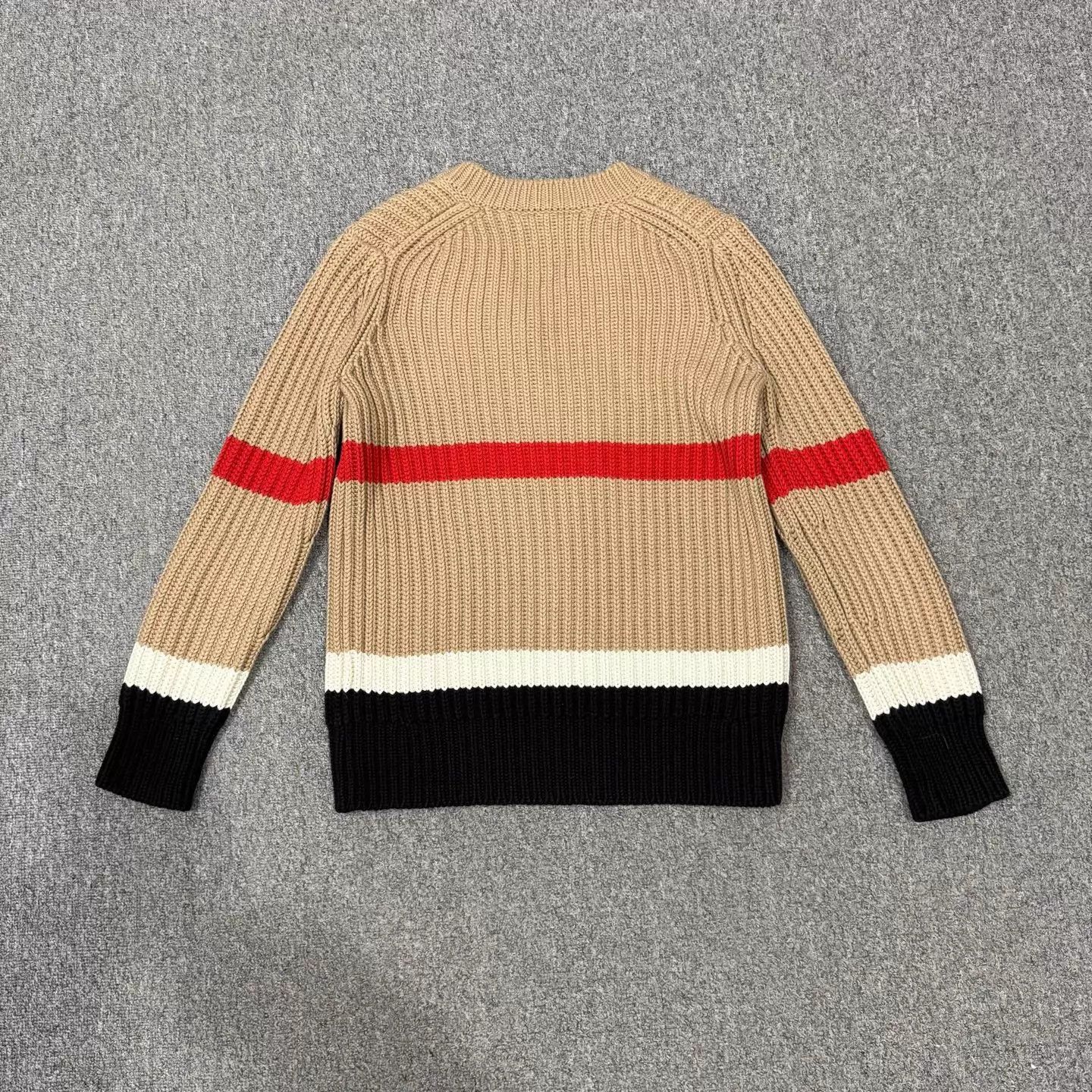 Burberry Burberry colorblock stripe V-neck wool knit sweater XS 99new Size XS / US 0-2 / IT 36-38 - 2 Thumbnail