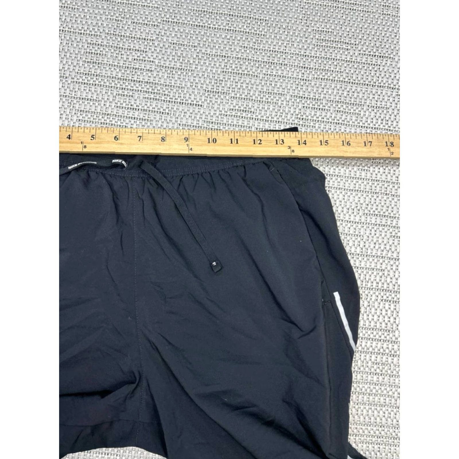 Nike Nike Dri-FIT Running Shorts Womens Medium Black Drawstring Built In Liner Size 32" / US 10 / IT 46 - 6 Thumbnail