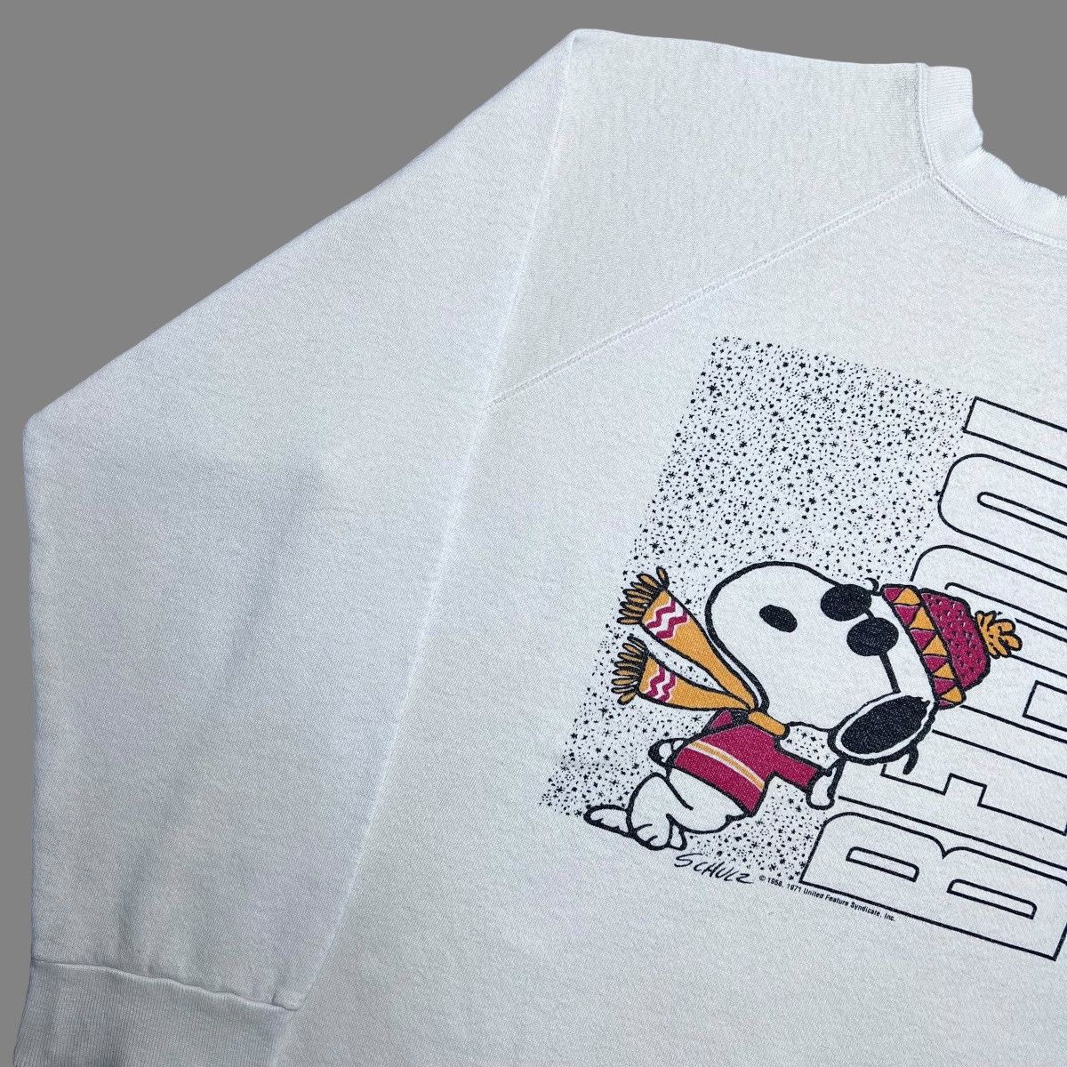 Peanuts × Vintage Vtg 80s Be Cool Snoopy Peanuts Winter Pullover Sweatshirt Size US L / EU 52-54 / 3 - 18 Thumbnail