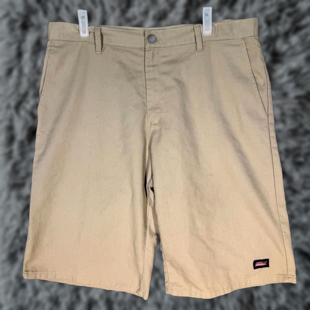 Dickies Dickies Work Shorts Men 36 Beige Flat Front Zip Fly Workwear Casual Durable Size US 36 / EU 52 - 1 Thumbnail