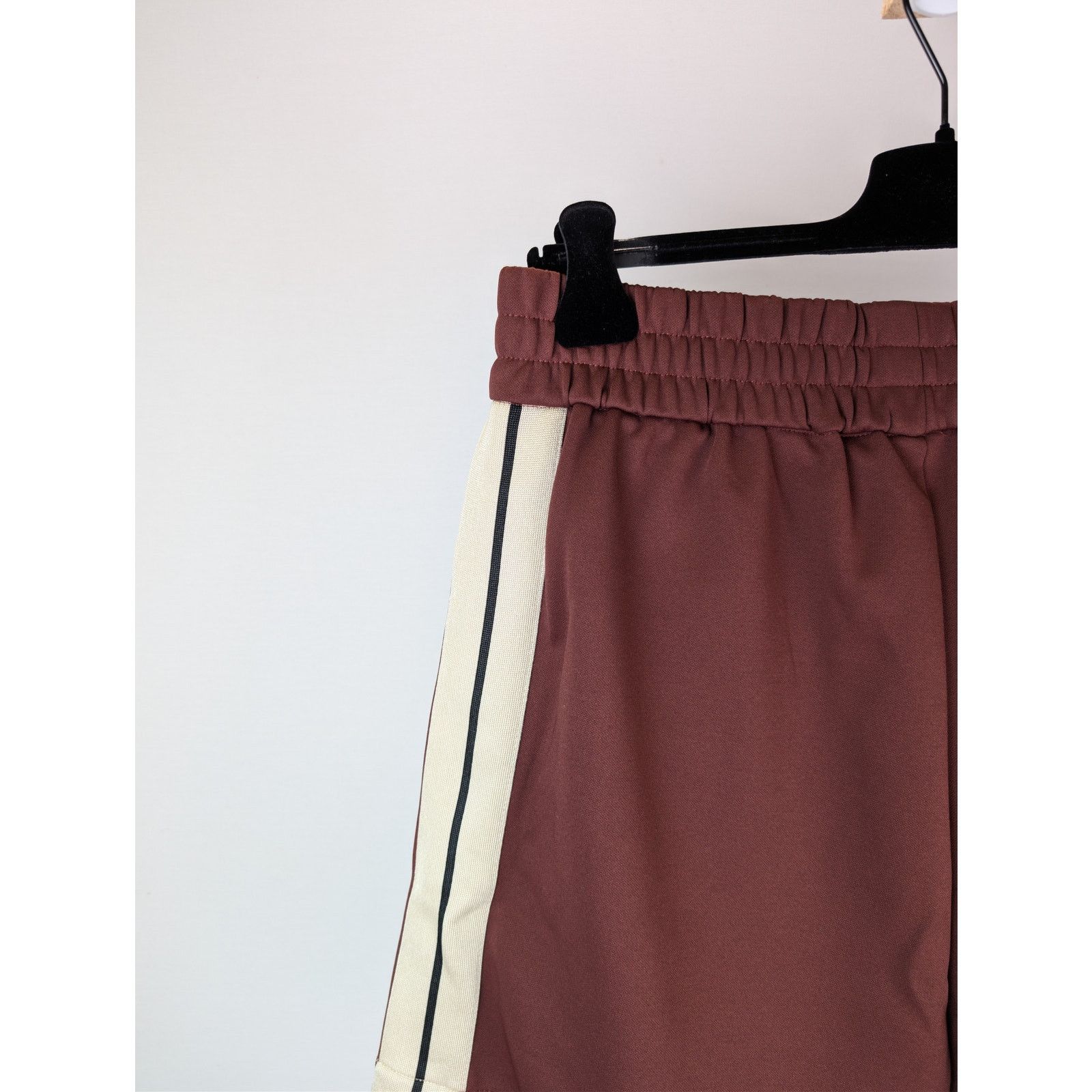 Palm Angels o1rshd1 Classic Logo Track Shorts in Burgundy / Off White Size US 34 / EU 50 - 13 Thumbnail