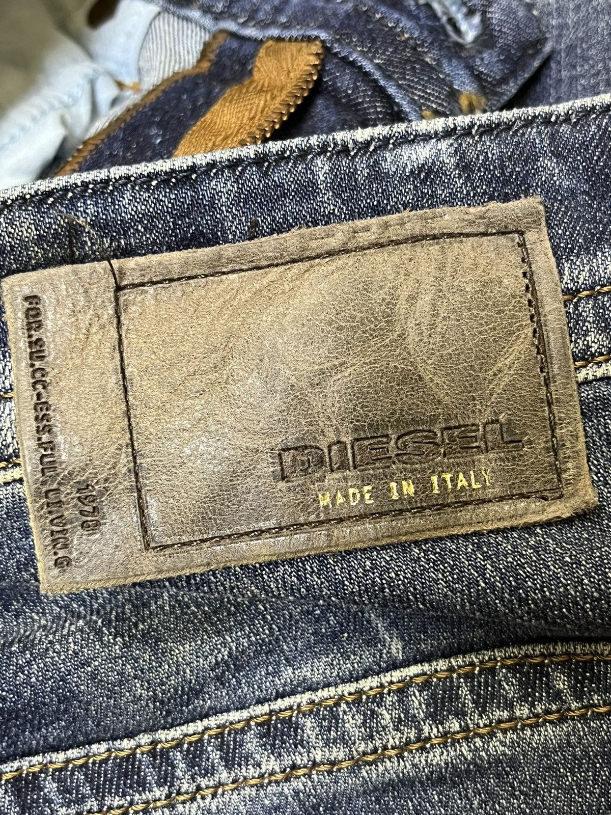Diesel SICK🔥DIESEL SLIM SKINNY S/S 2016 DISTRESSED STYLE JEANS Size US 31 - 20 Thumbnail