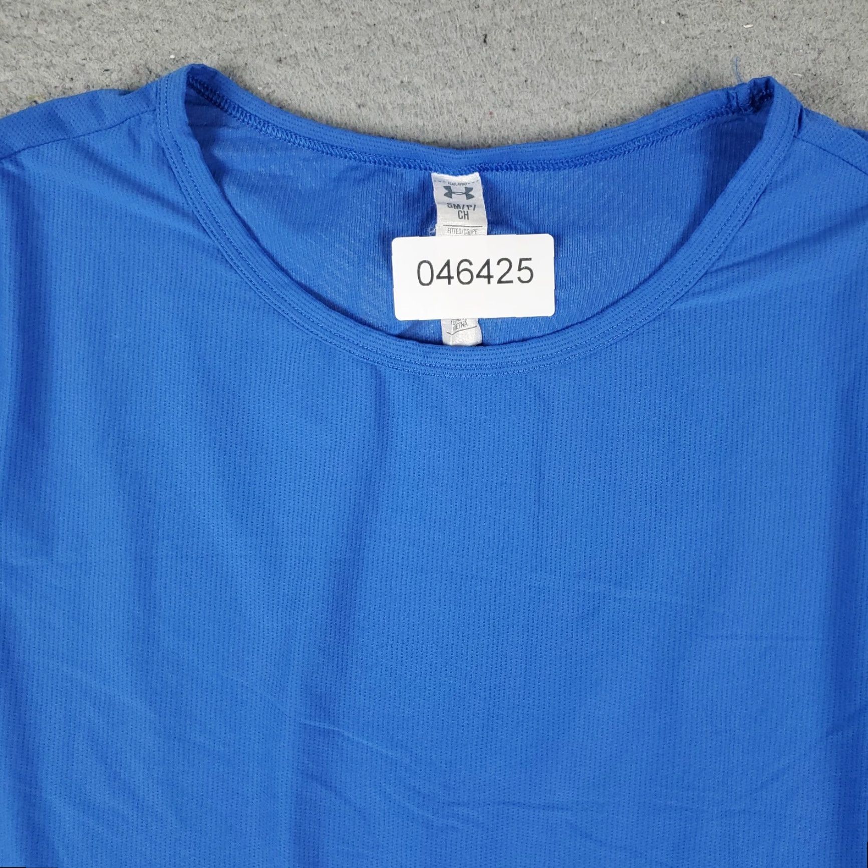 Under Armour Under Armour T Shirt Womens Size Small Blue Casual Short Sleeve Size S / US 4 / IT 40 - 2 Thumbnail