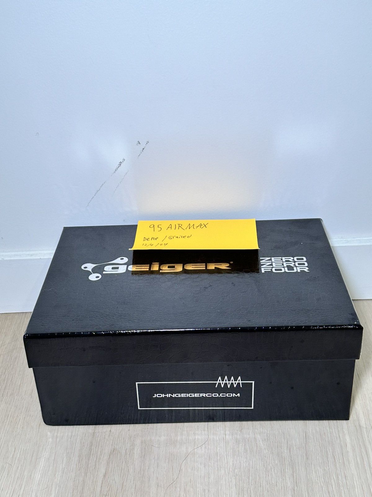John Geiger John Geiger 004 “Dry Ice” Size US 7 / EU 40 - 11 Thumbnail