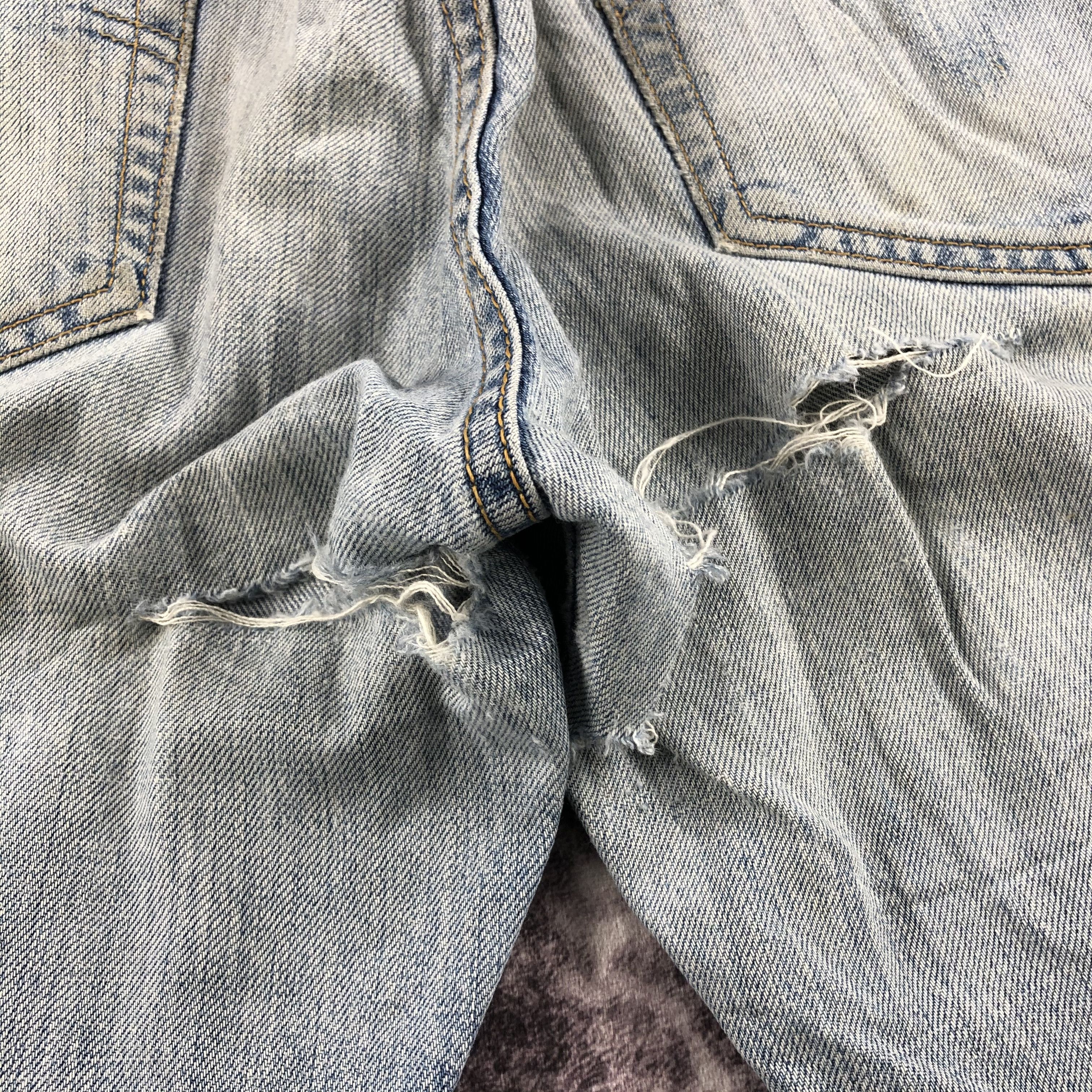 Levi's × Vintage 90s Vintage Light Wash Levis 501 Jeans-JM2222 Size US 34 / EU 50 - 7 Thumbnail