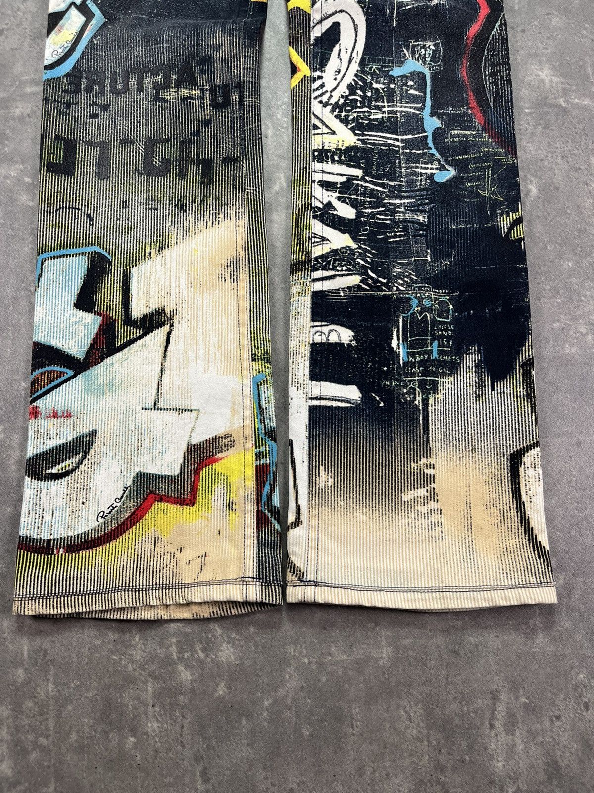 Roberto Cavalli Roberto Cavalli Grafitti Art Style AOP Flared Jeans M L Size 28" / US 6 / IT 42 - 4 Thumbnail