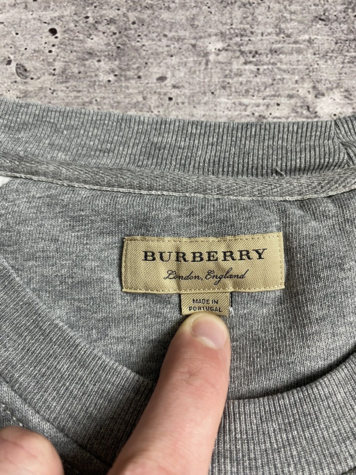Burberry Burberry Crewneck Big Logo Sweatshirt Size US S / EU 44-46 / 1 - 9 Thumbnail