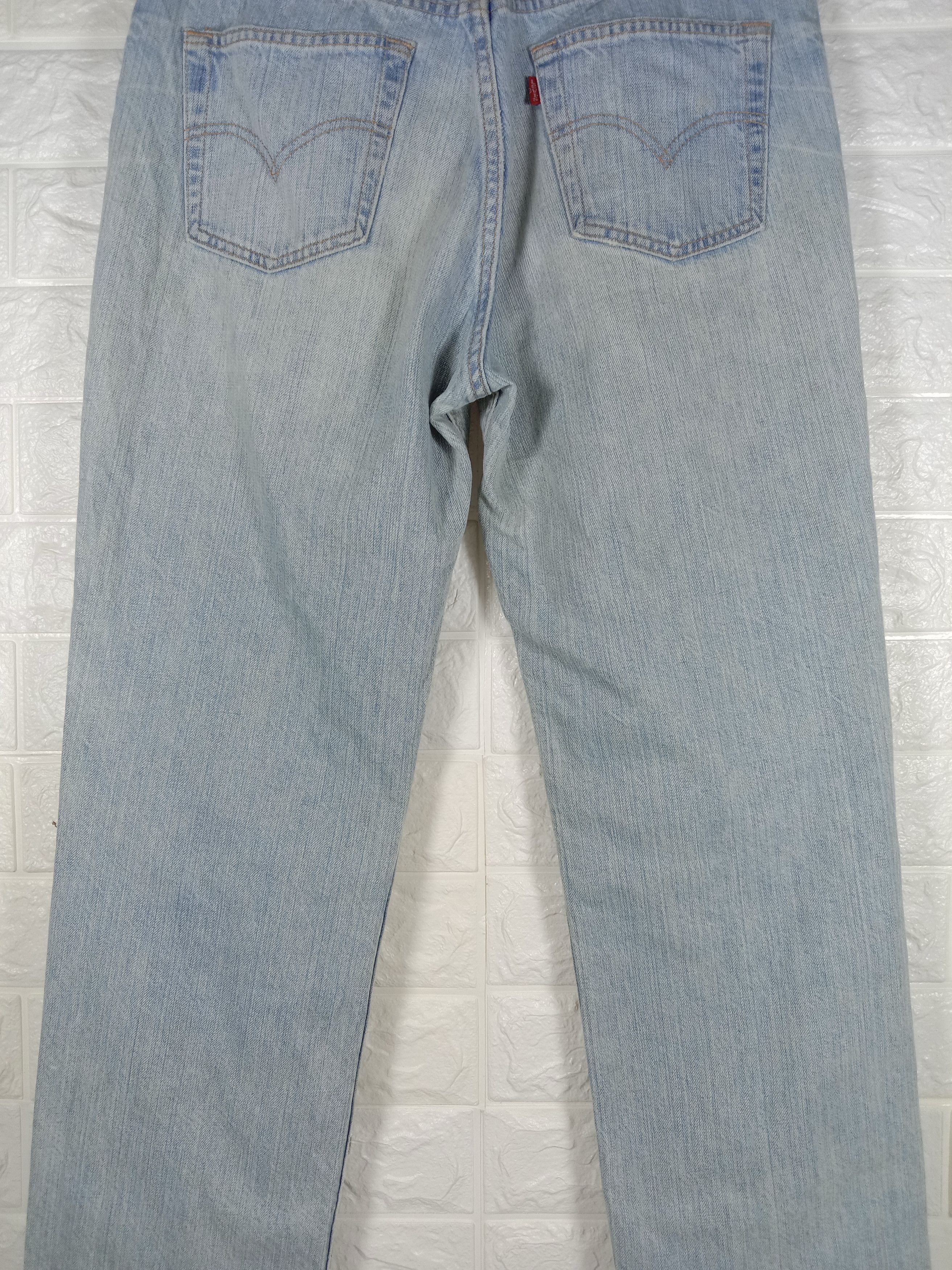 Levi's Vintage Levi’s 501 Jeans Light Wash Distressed Denim Size US 33 - 7 Thumbnail