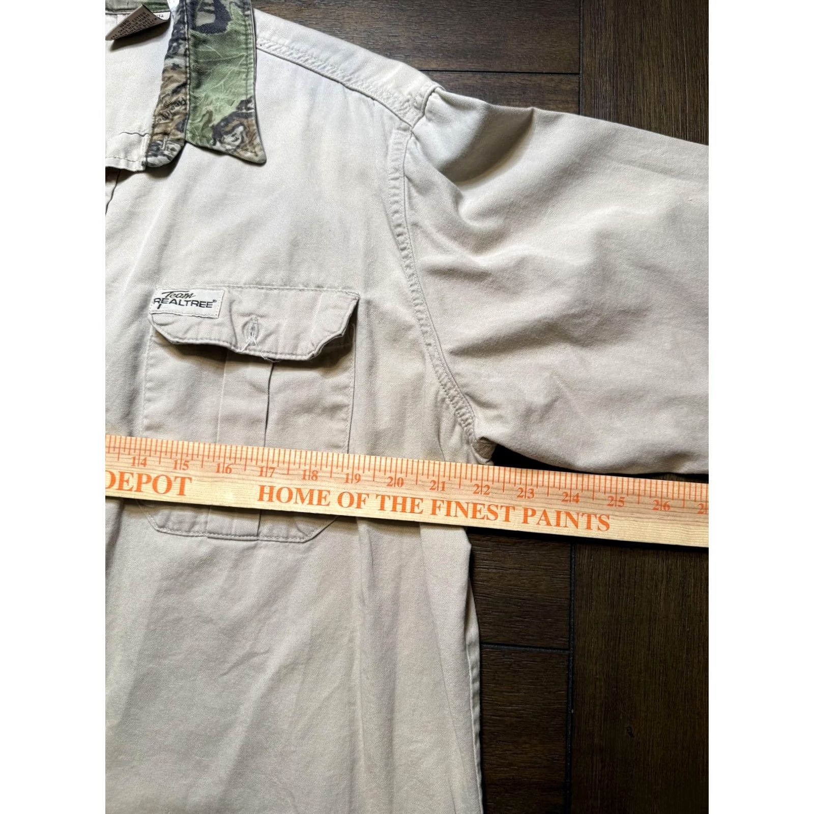 Realtree VINTAGE Team Realtree Shirt Mens Large Tan Camo Hunting Quilted Button-Up Made in USA Size US L / EU 52-54 / 3 - 6 Thumbnail