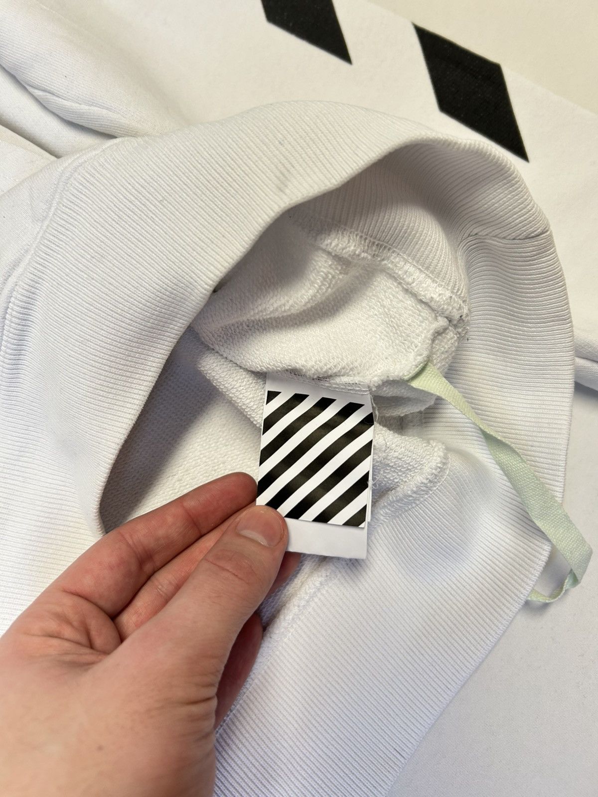 Off-White SS2017 “Seeing Things” Caravaggio Hoodie Size US S / EU 44-46 / 1 - 9 Thumbnail