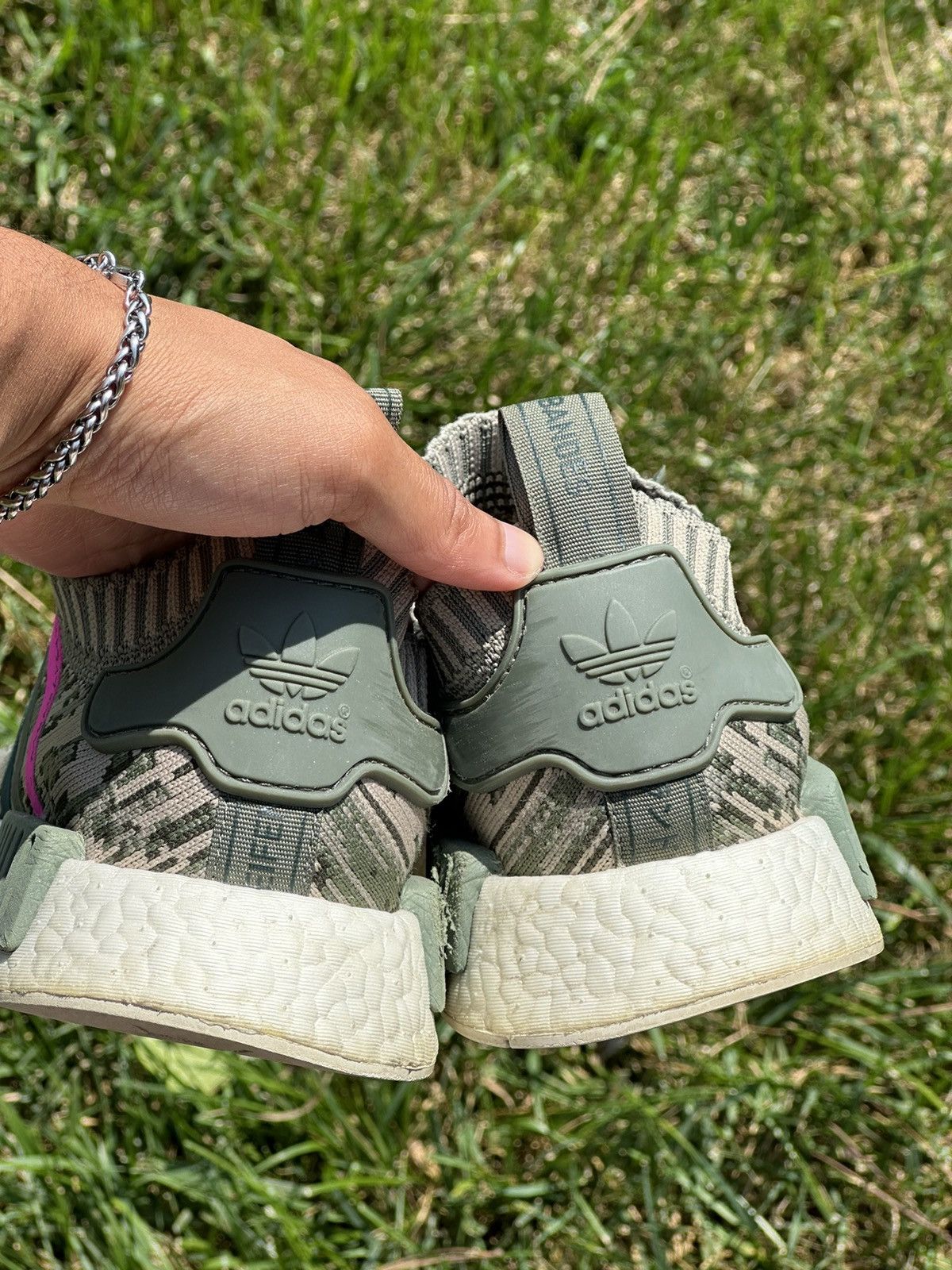 Adidas Adidas Women’s Originals NMD R1 Primeknit Size US 7 / IT 37 - 4 Thumbnail
