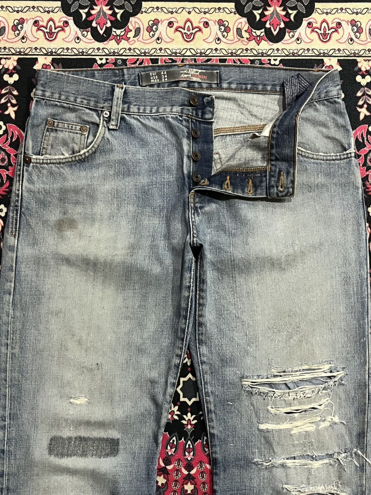 Le Grande Bleu (L.G.B.) ⚡️Distressed⚡️Zara Destroy Grunge Style Blue Washed Flare Jean Size US 34 / EU 50 - 5 Thumbnail