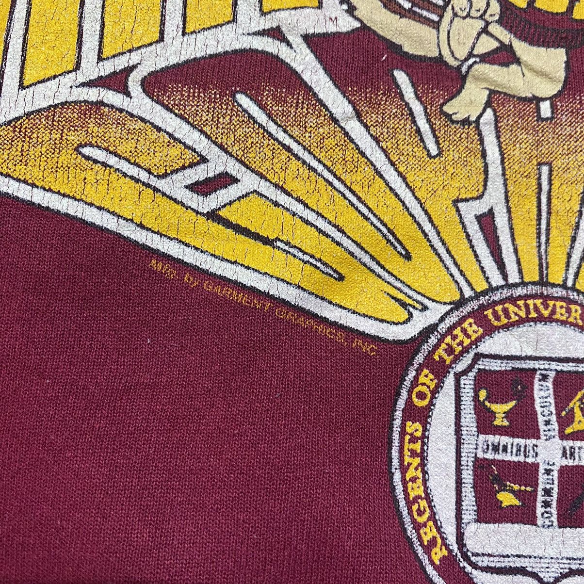 Vintage Vintage Warner Bros x Minnesota Gophers Sweatshirt Size US L / EU 52-54 / 3 - 7 Thumbnail