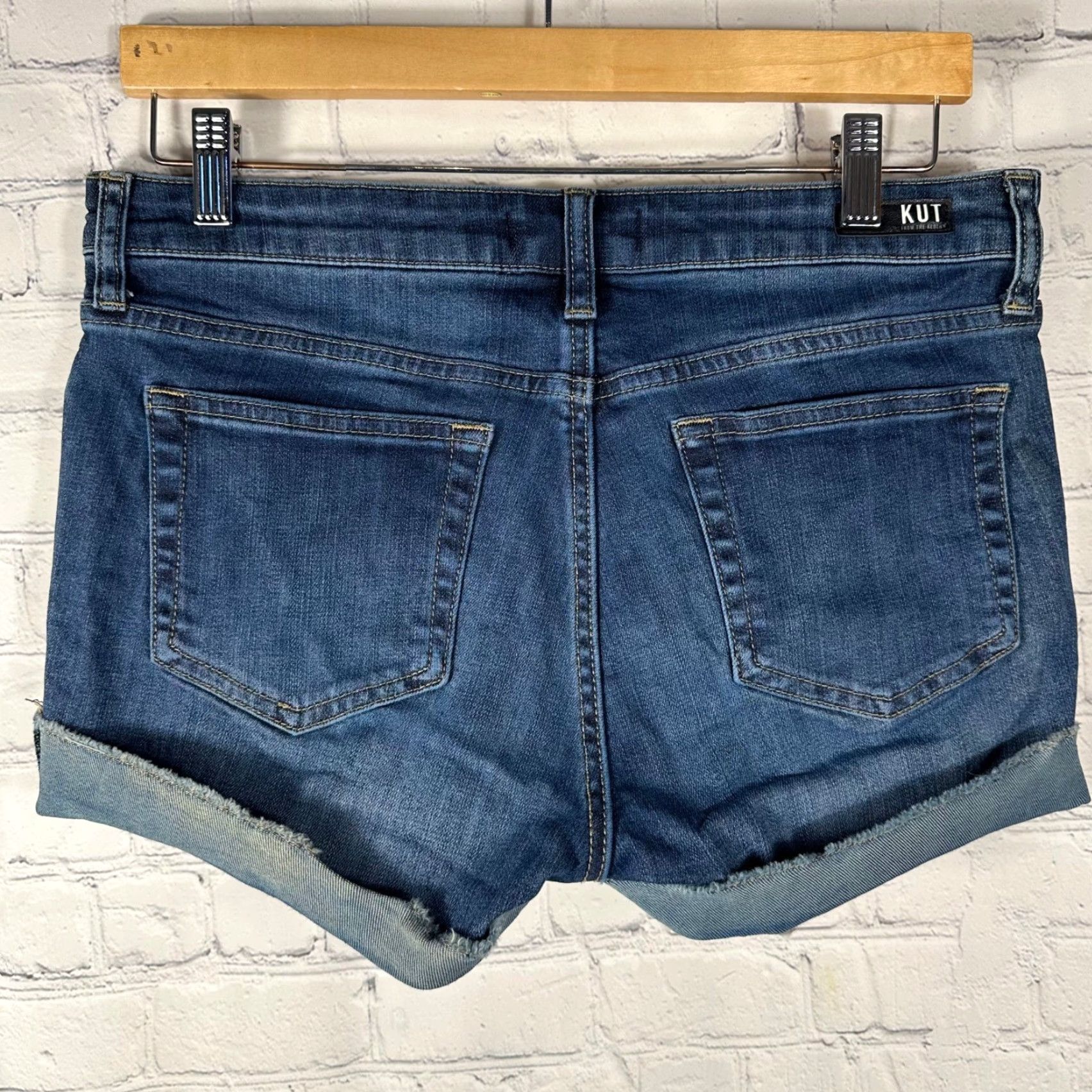 Vintage Kut from the Kloth Gidget Fray Denim Shorts Dark Wash Blue Size 8 Raw Hem Size 24" / US 00 / IT 34 - 6 Thumbnail