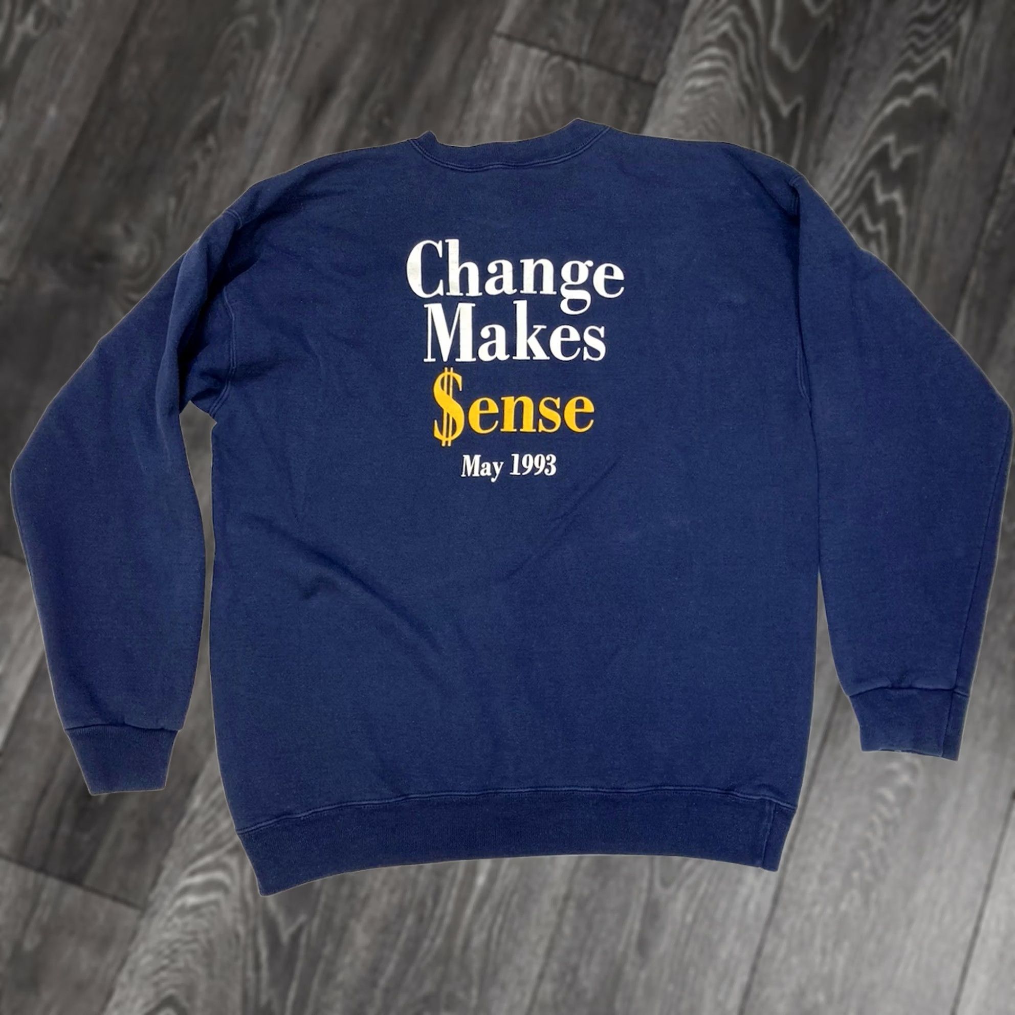 Tultex VINTAGE Republic Bank Change Makes Sense Crewneck Sweatshirt Men Large USA 90s Graphic Print Tultex Blue Cotton Pullover Crew Neck Long Sleeve Size US L / EU 52-54 / 3 - 1 Thumbnail