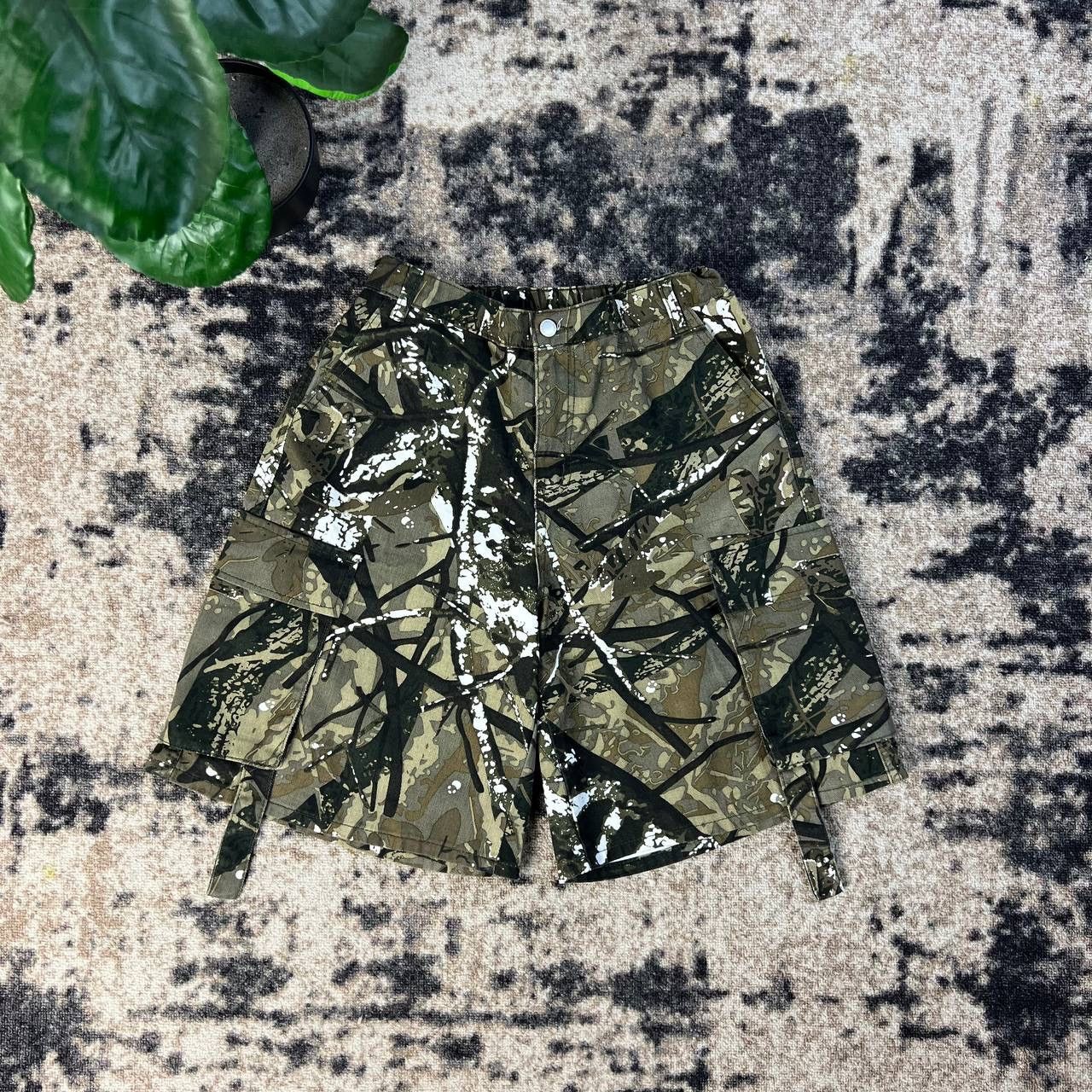 Realtree Realtree Vintage Baggy Cargo Allover Print Shorts Size US 30 / EU 46 - 1 Thumbnail