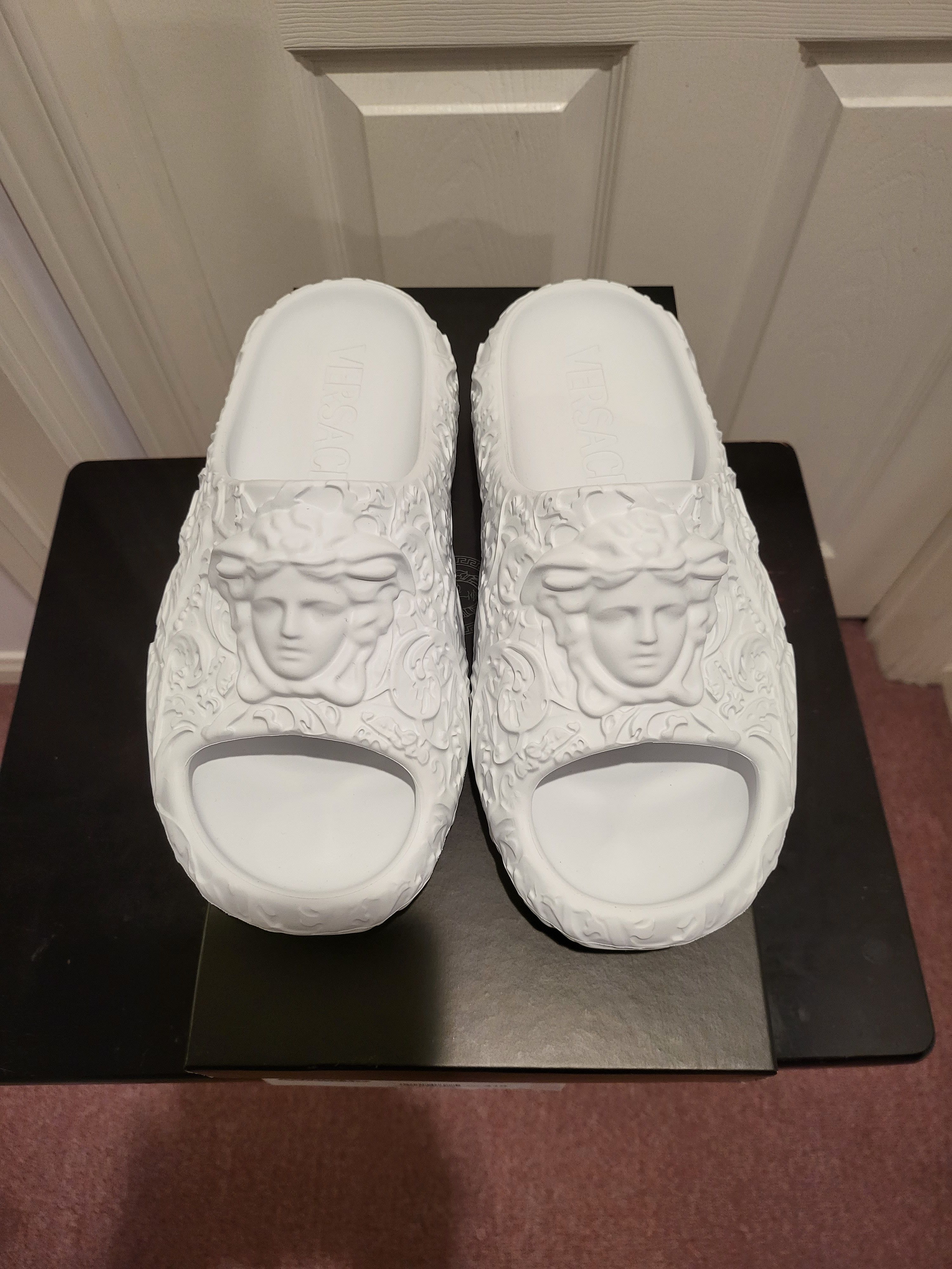 Versace Medusa Dimension Slides - UNISEX Size US 8 / EU 41 - 4 Thumbnail