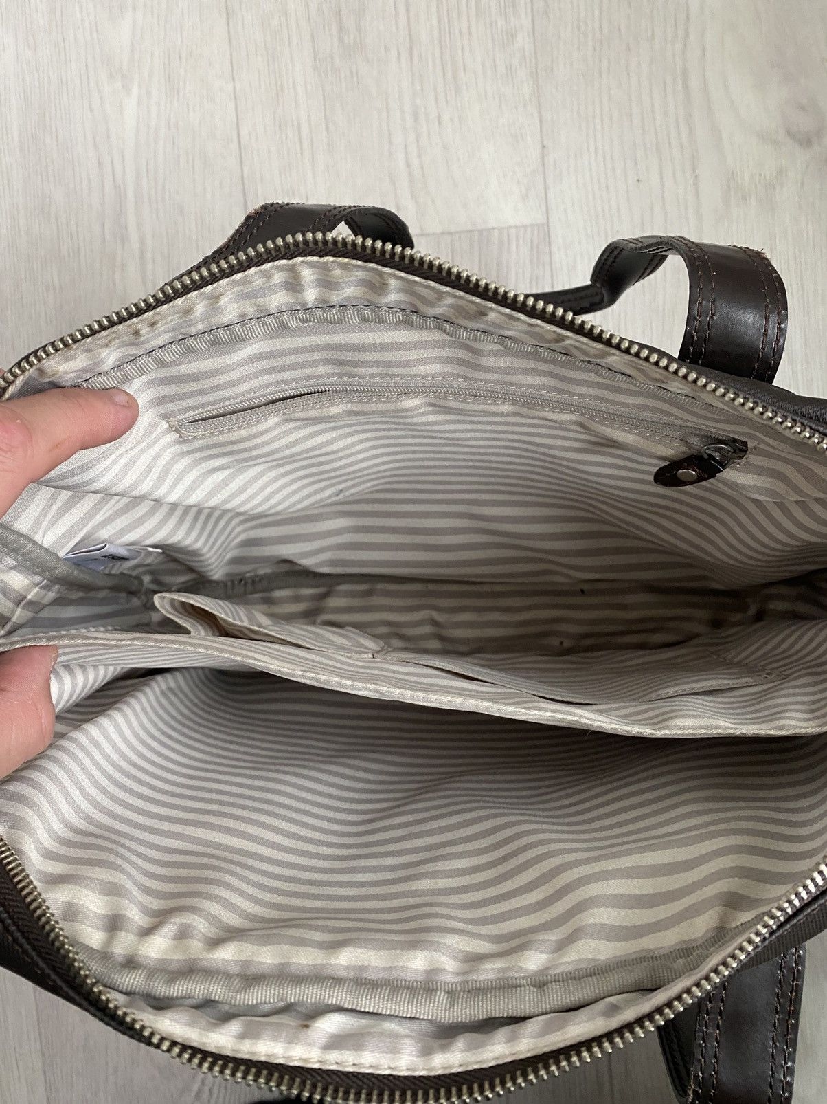 Lacoste × Vintage Lacoste leather crossbody handbag laptop classic vintage bag Size ONE SIZE - 3 Thumbnail